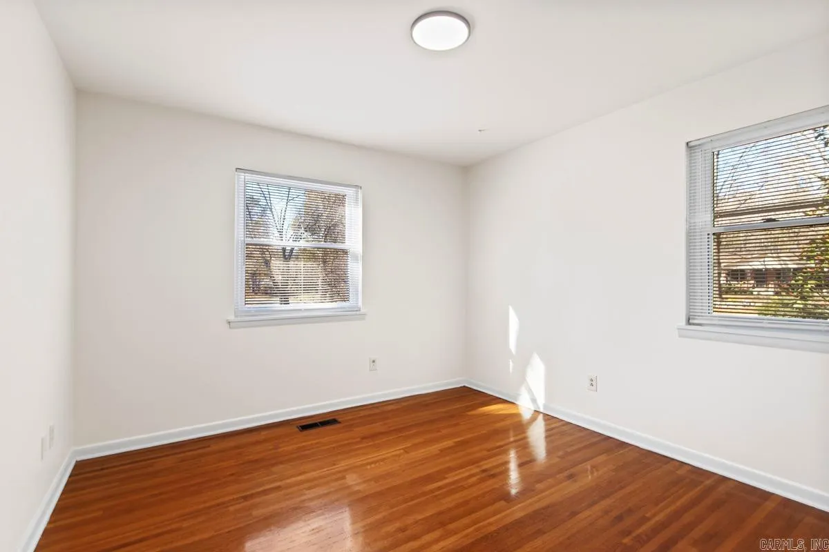 Property at 601  Santa fe - Image 25