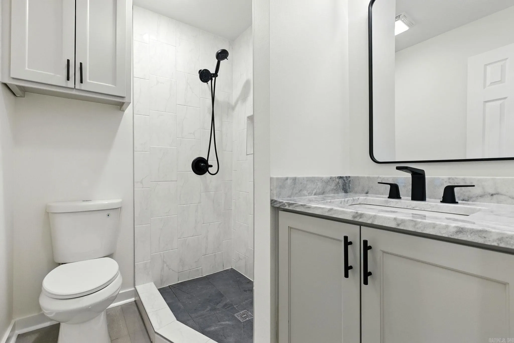 Property at 1300 E Maryland - Image 17