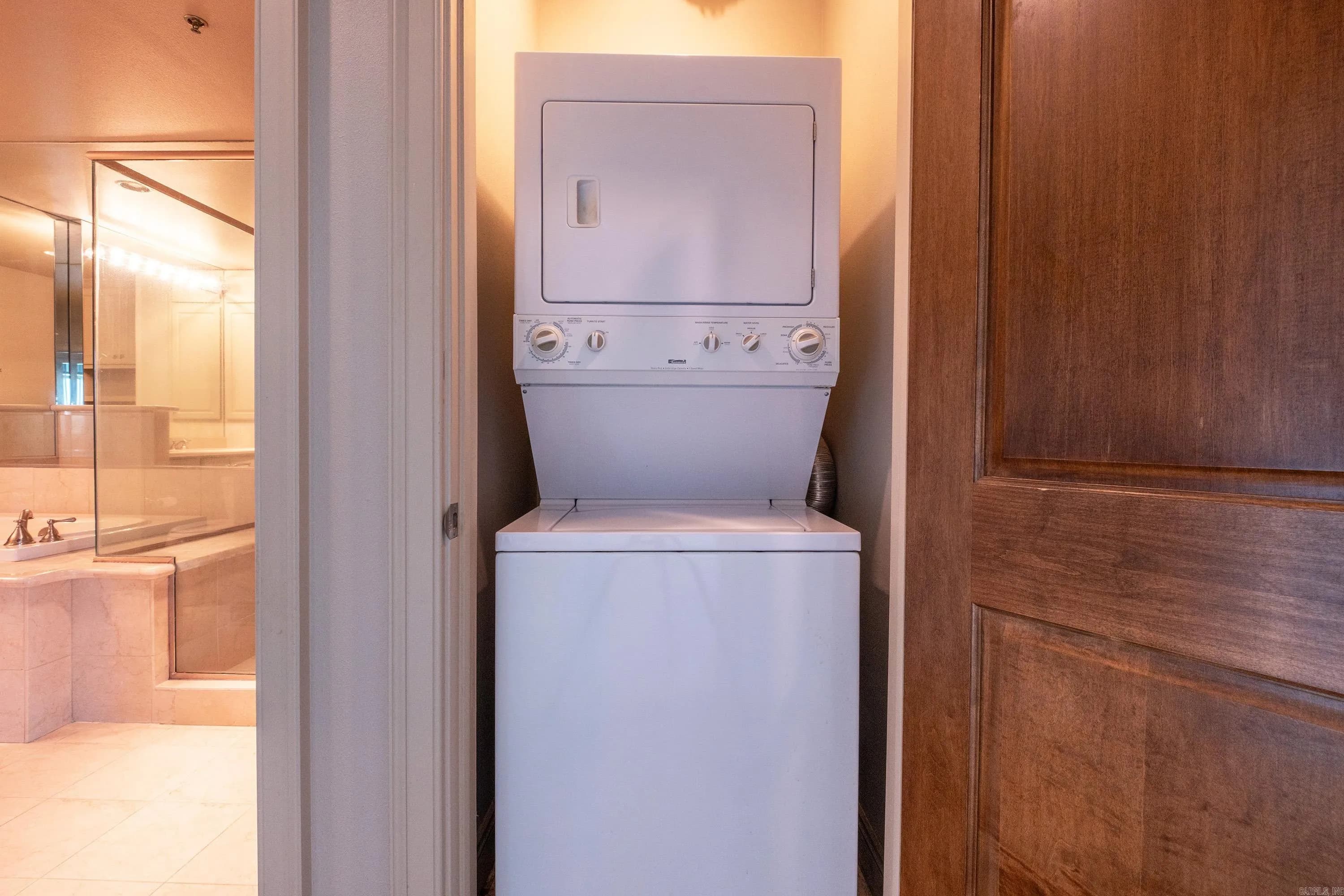 Property at 200  River market, 708 - Image 21