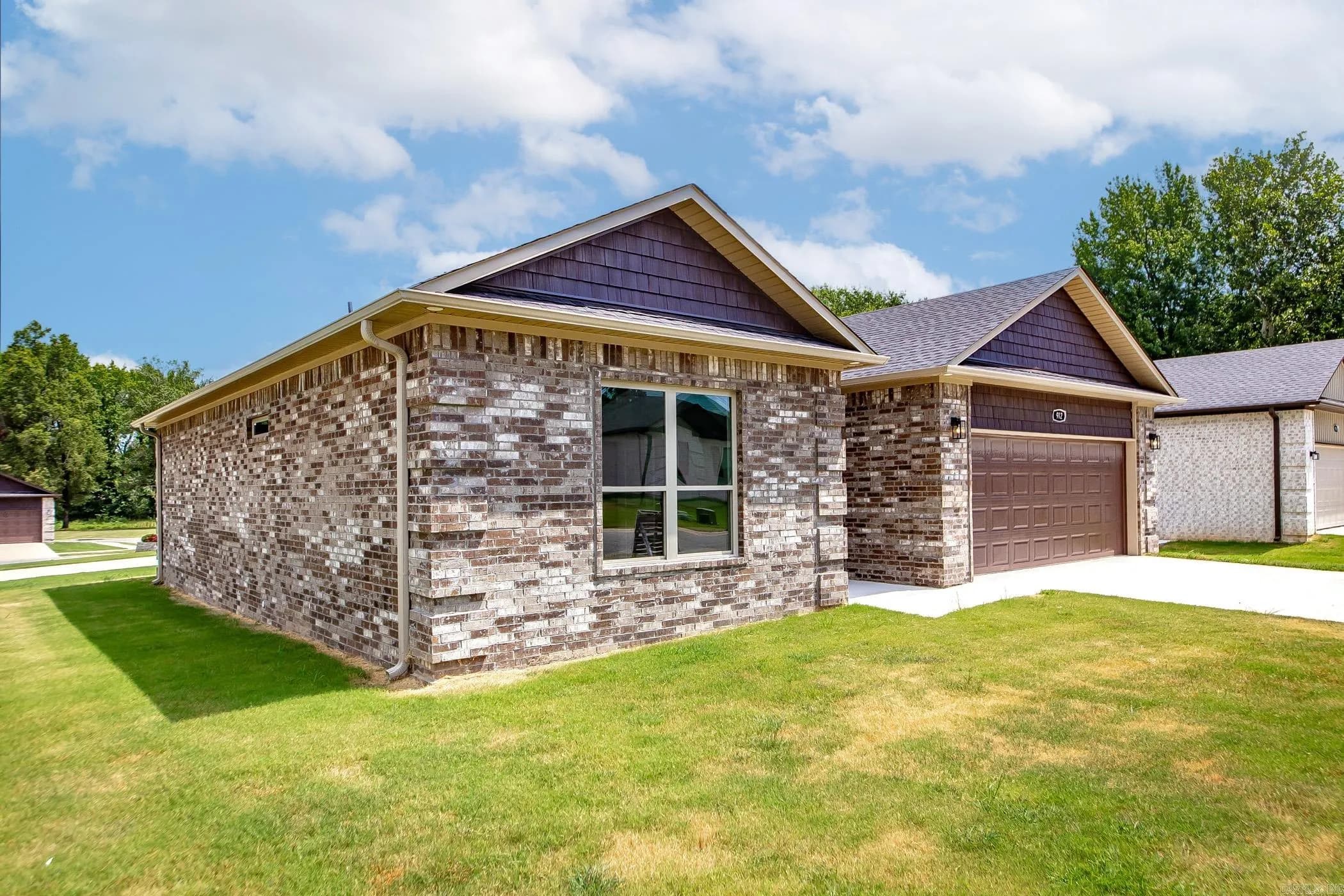 Property at 912 E Dell vista - Image 19