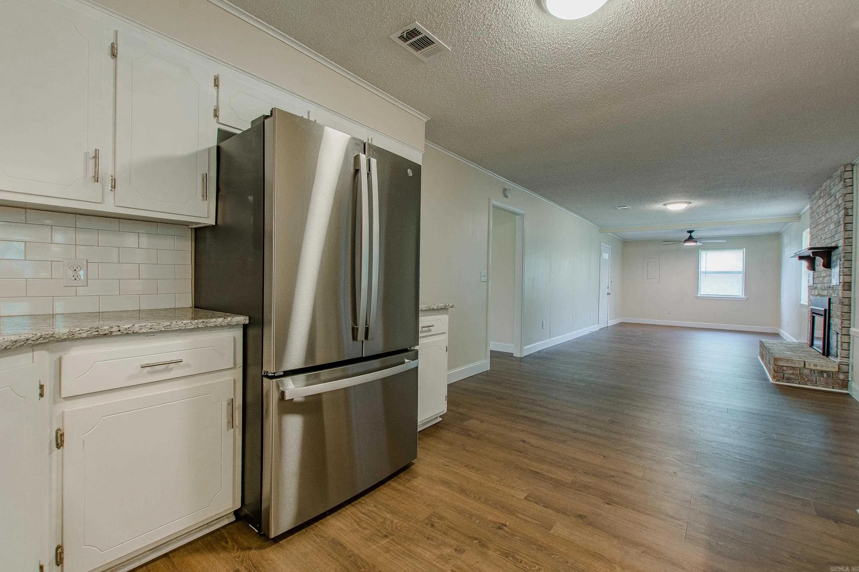 Property at 874  Harver hills - Image 8