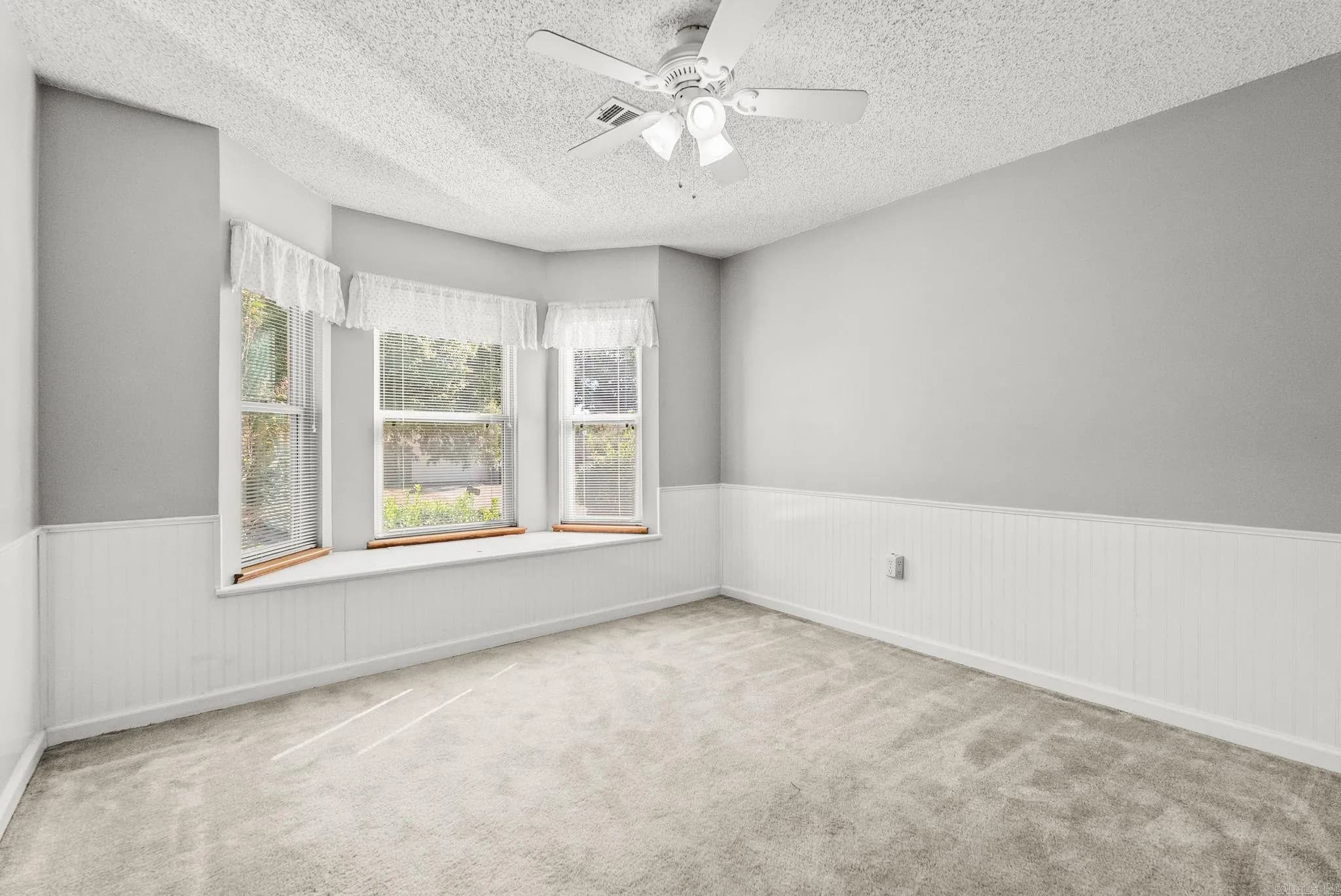 Property at 879  Heather - Image 22