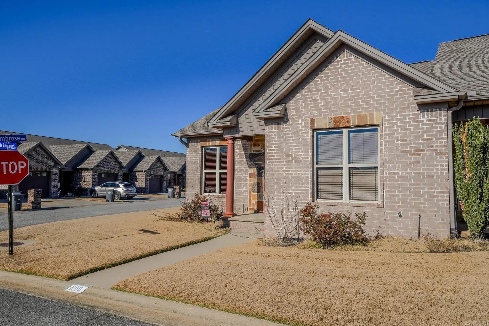 Property at 600  Greenwood - Image 11