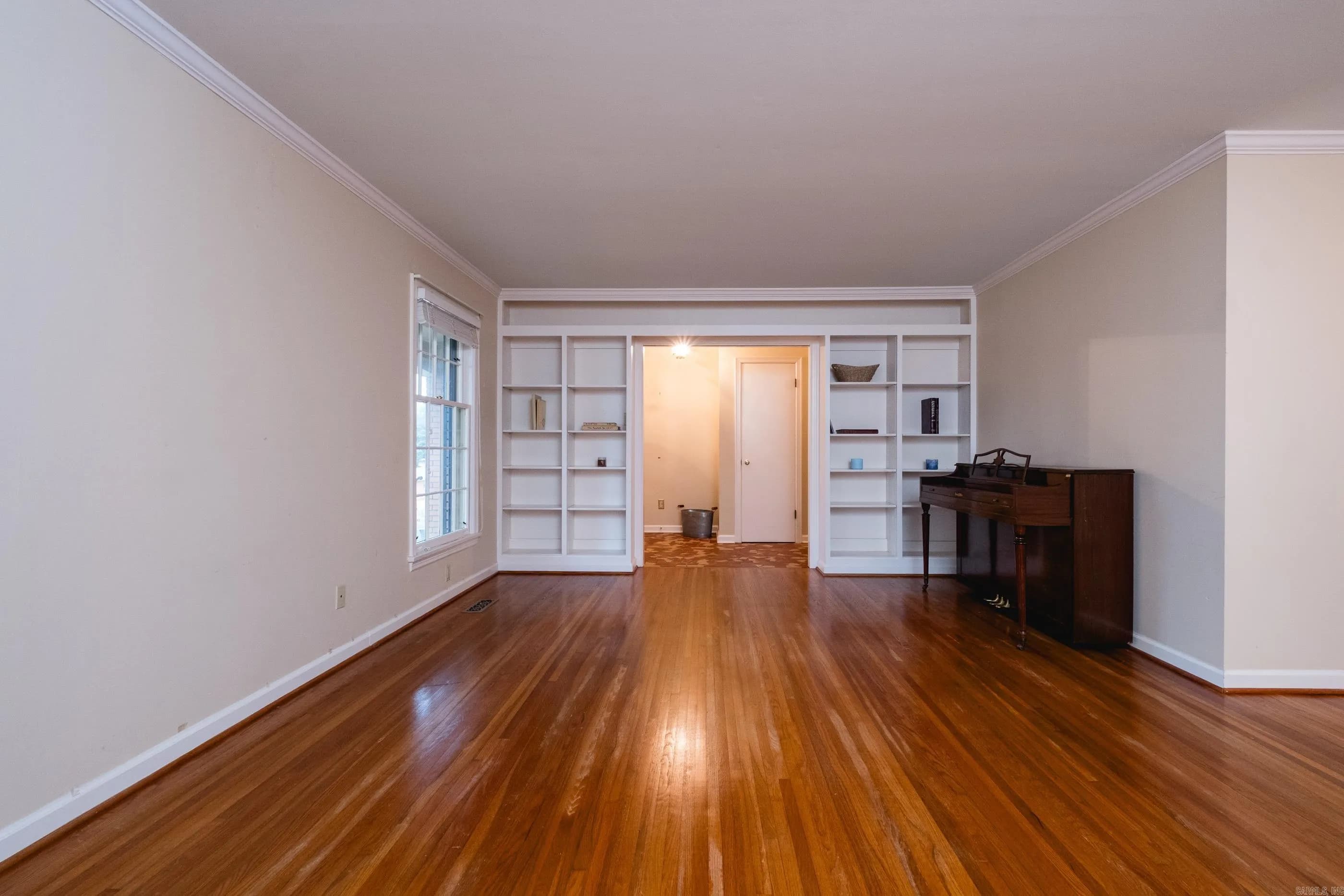Property at 521  Mcadoo - Image 11