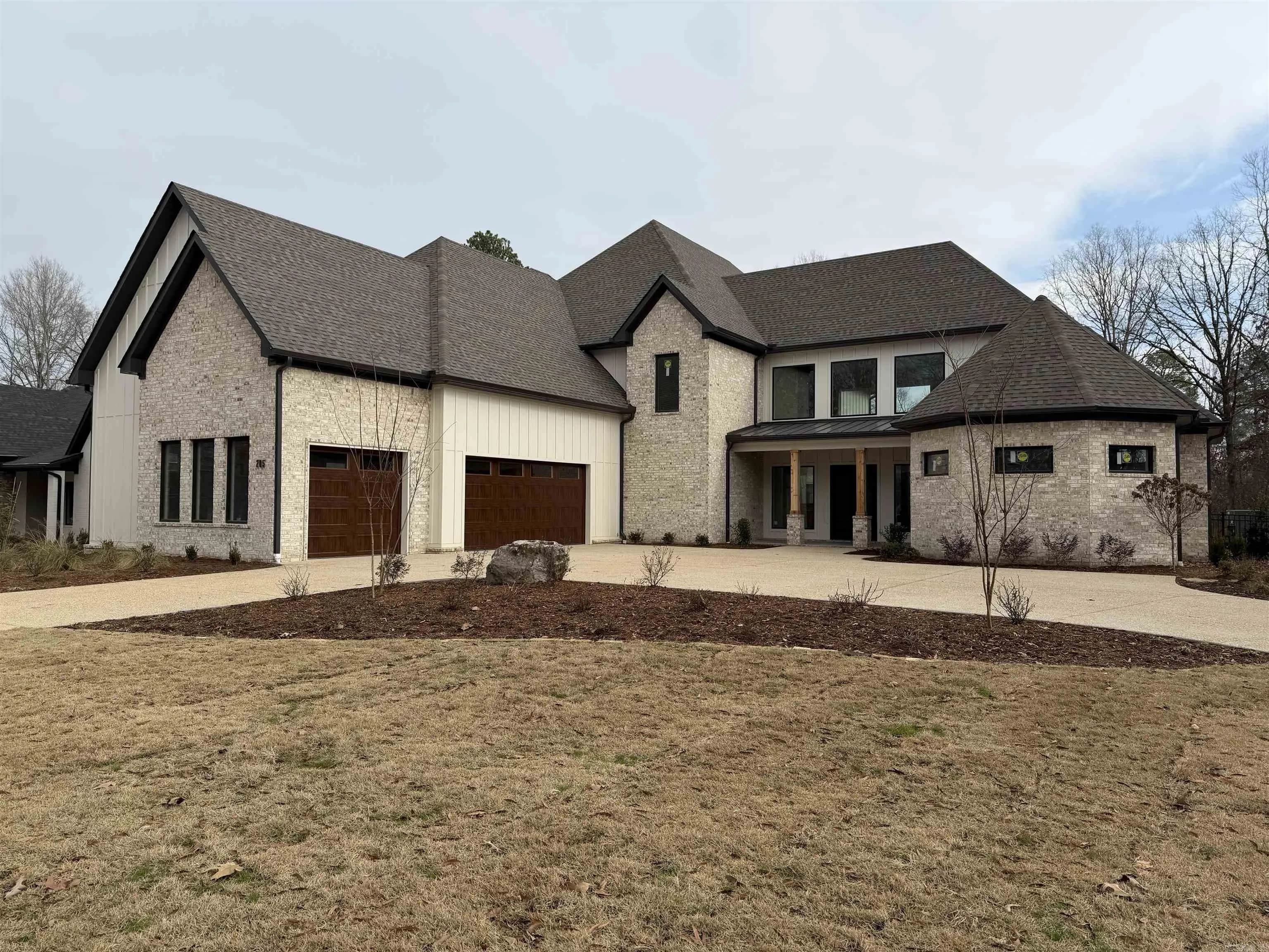 Property at 205  Shagbark - Image 3