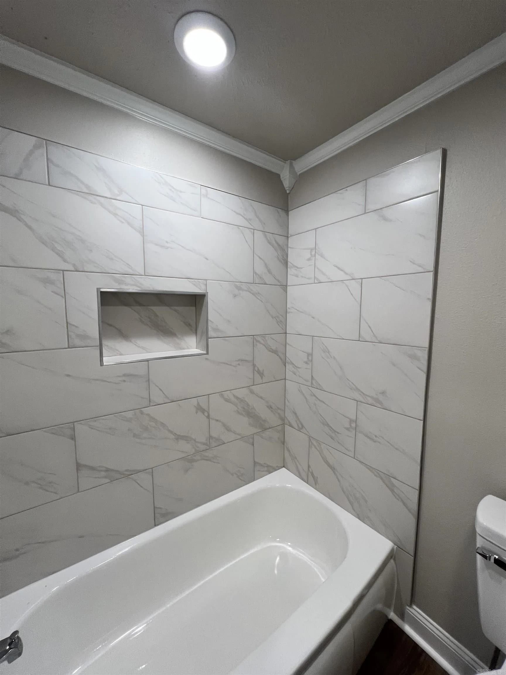 Property at 301 N Main - Image 17