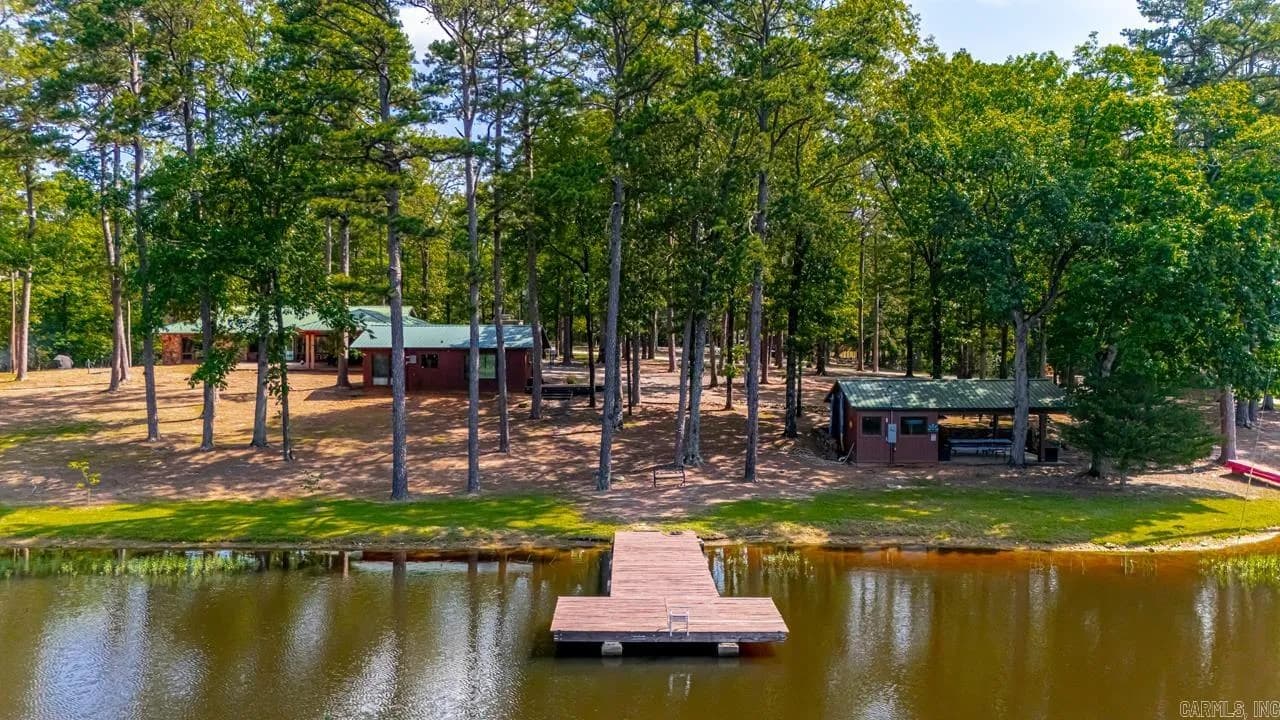 Property at 10  Henry - Image 1