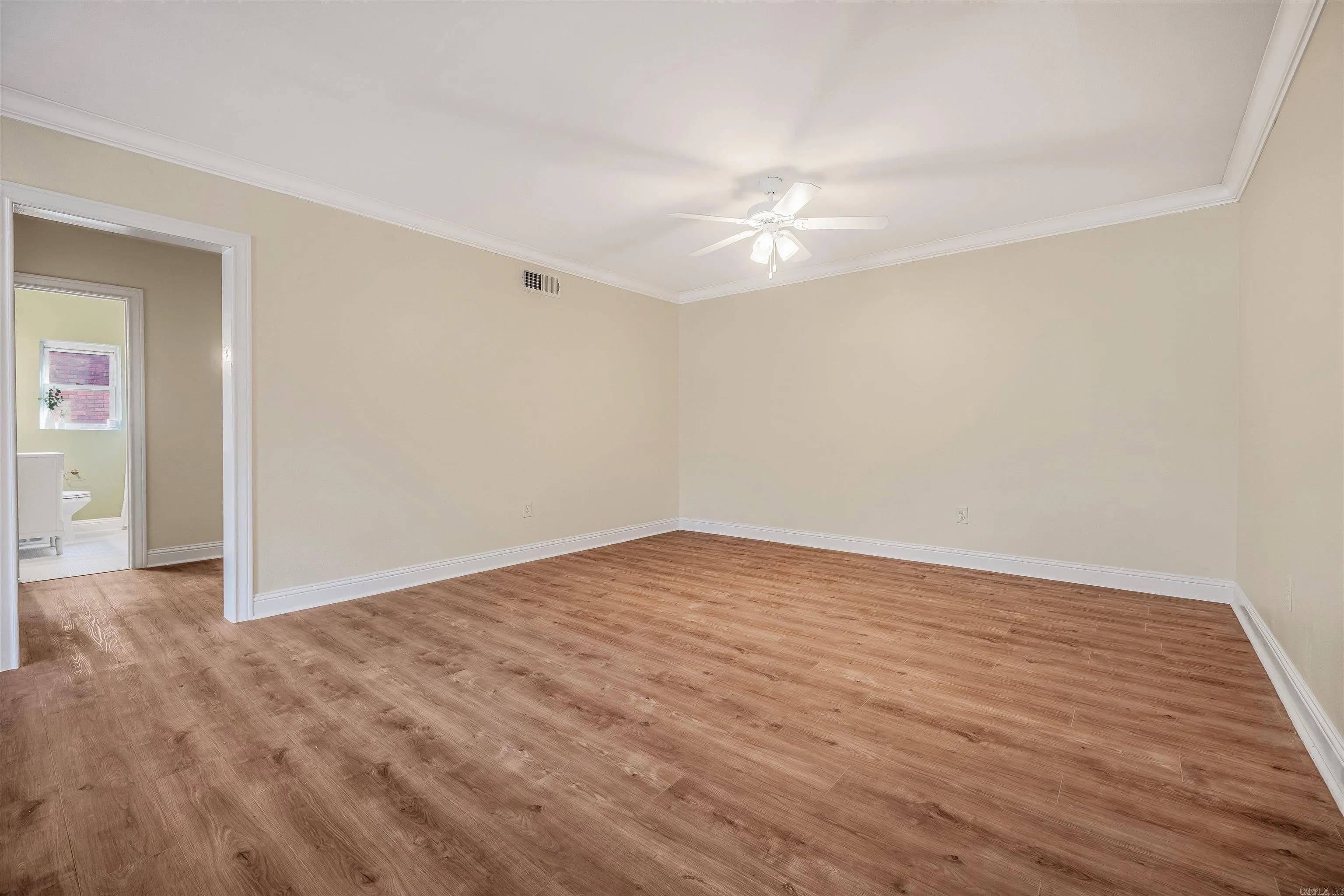 Property at 1607  Grove hill - Image 20