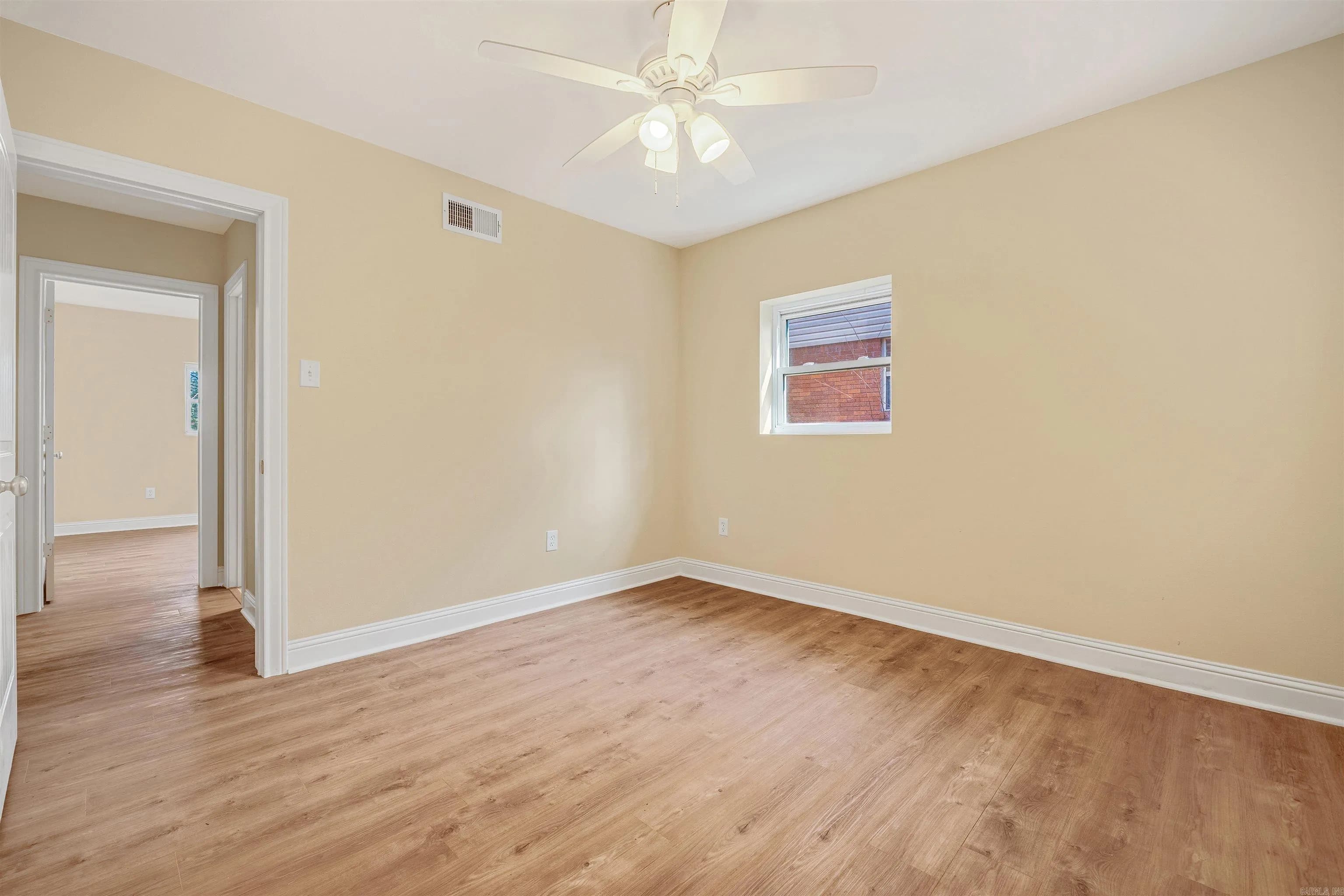 Property at 1607  Grove hill - Image 35