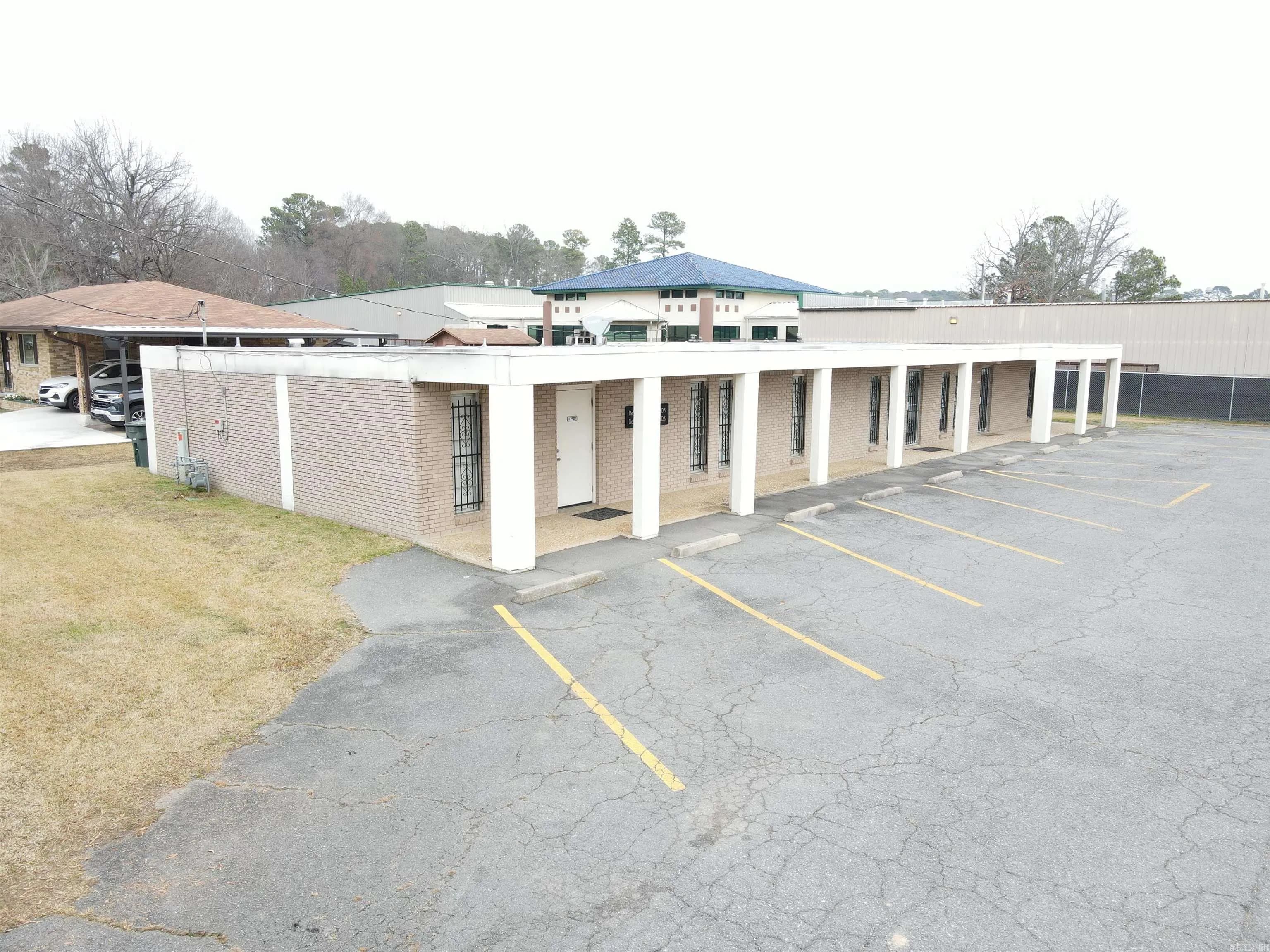 Property at 6226  Baseline road - Image 2