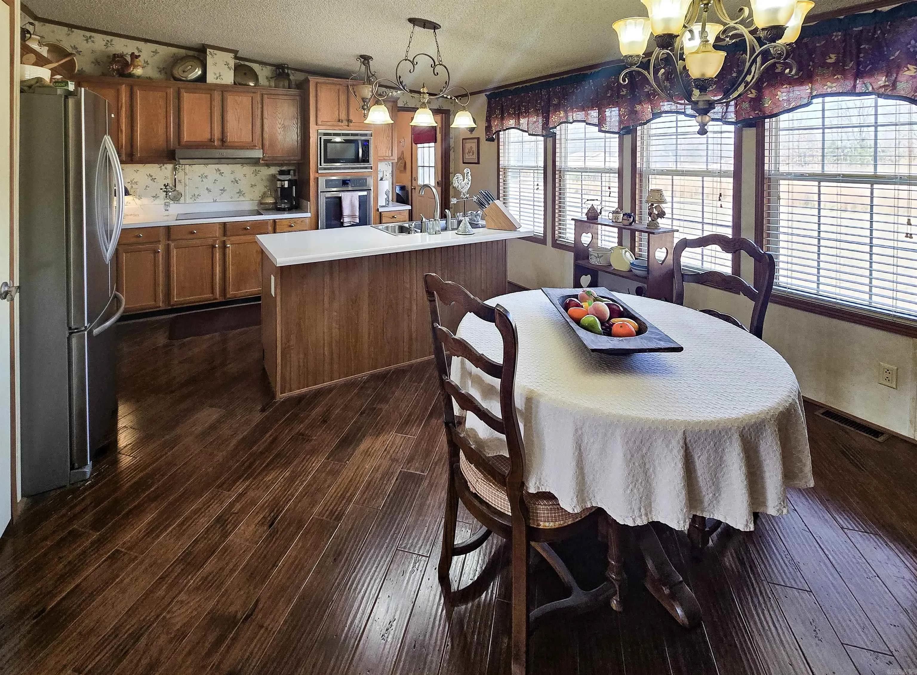 Property at 37  Edgewater - Image 8