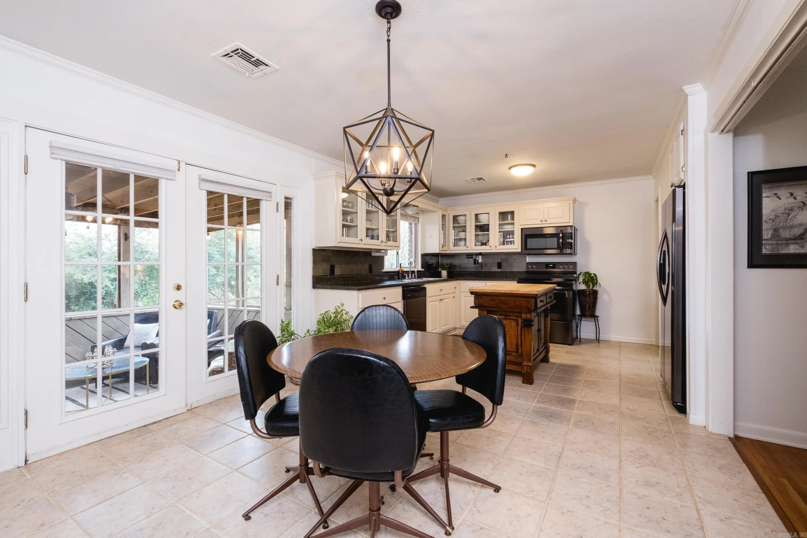 Property at 8309  Red oak - Image 16