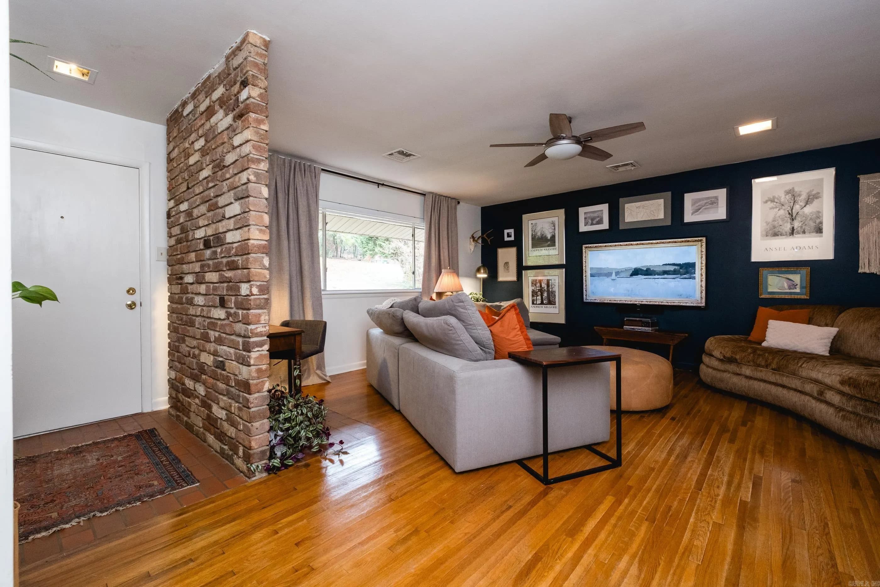 Property at 8309  Red oak - Image 4