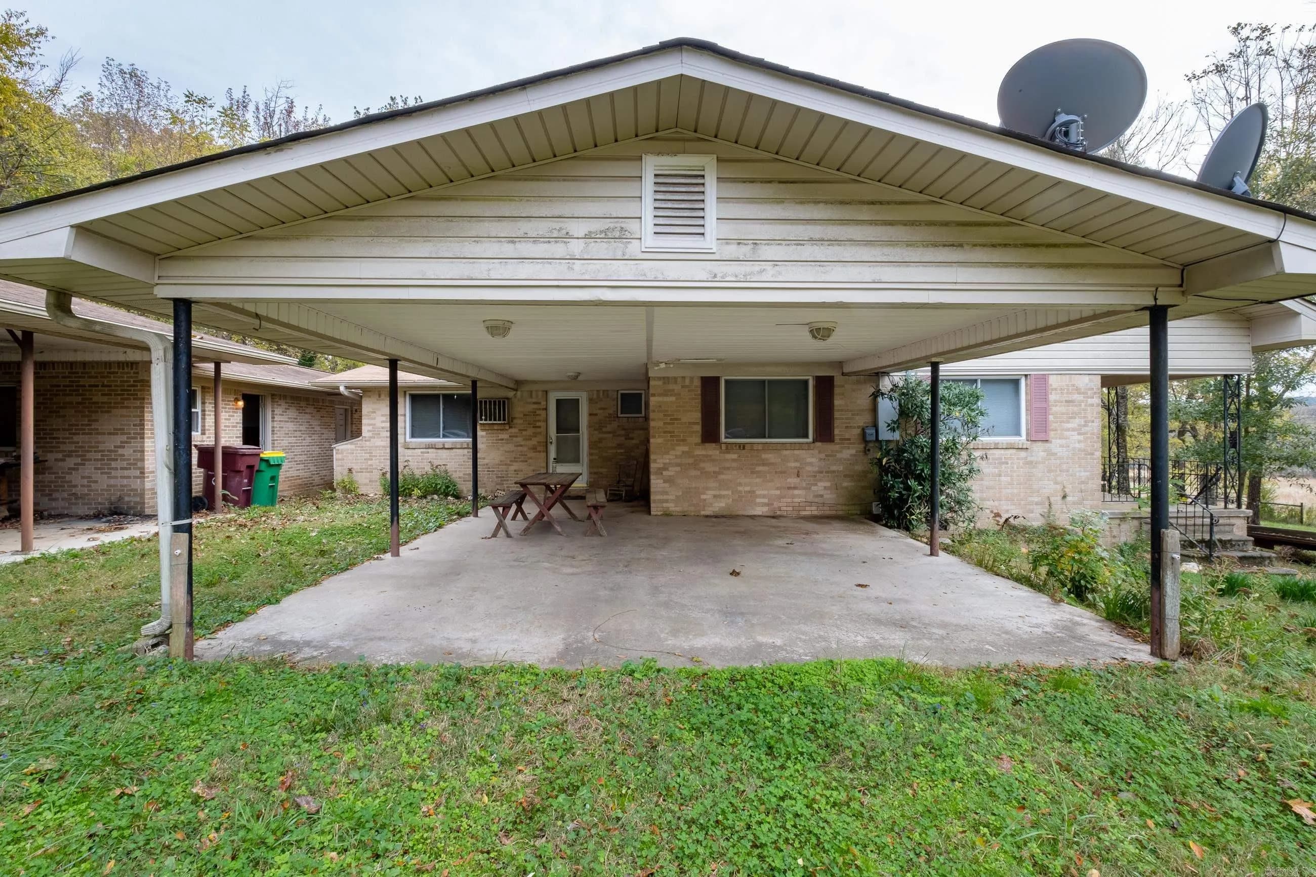Property at 23201  Barry - Image 24