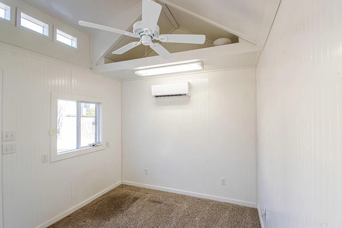 Property at 9908  Oak heights - Image 36