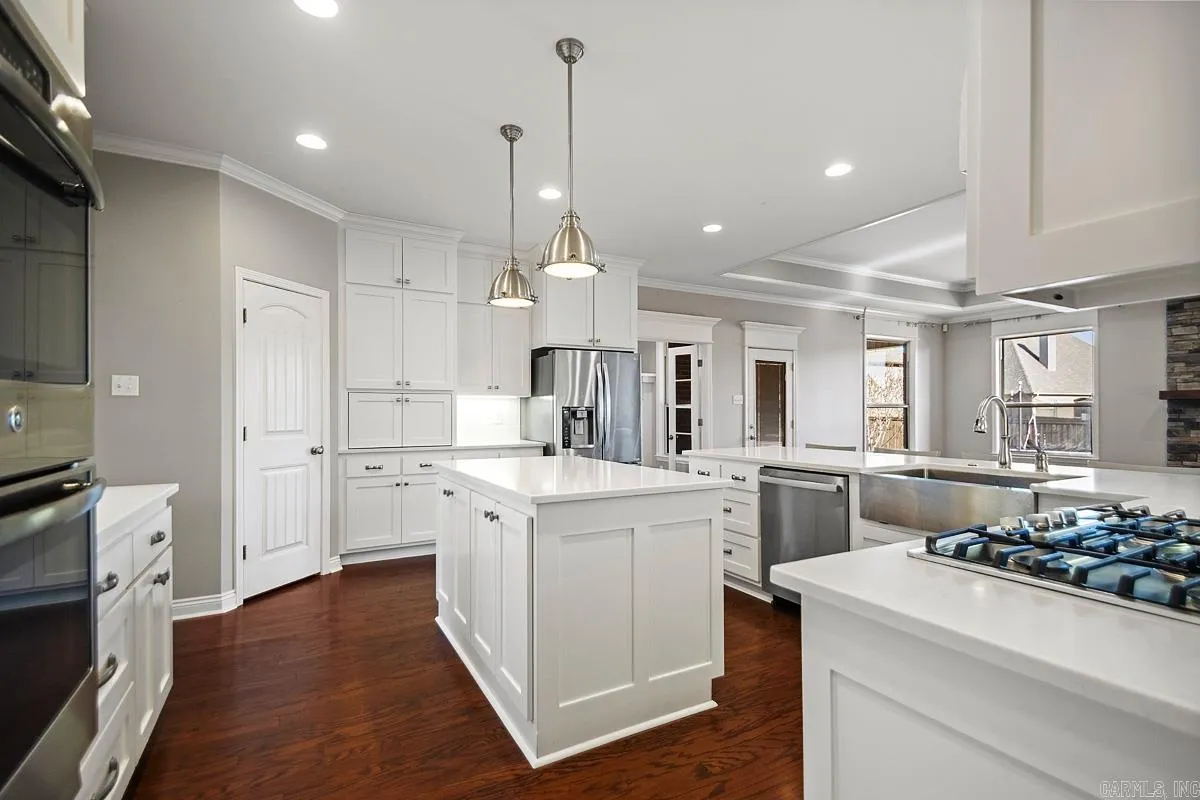Property at 9908  Oak heights - Image 16