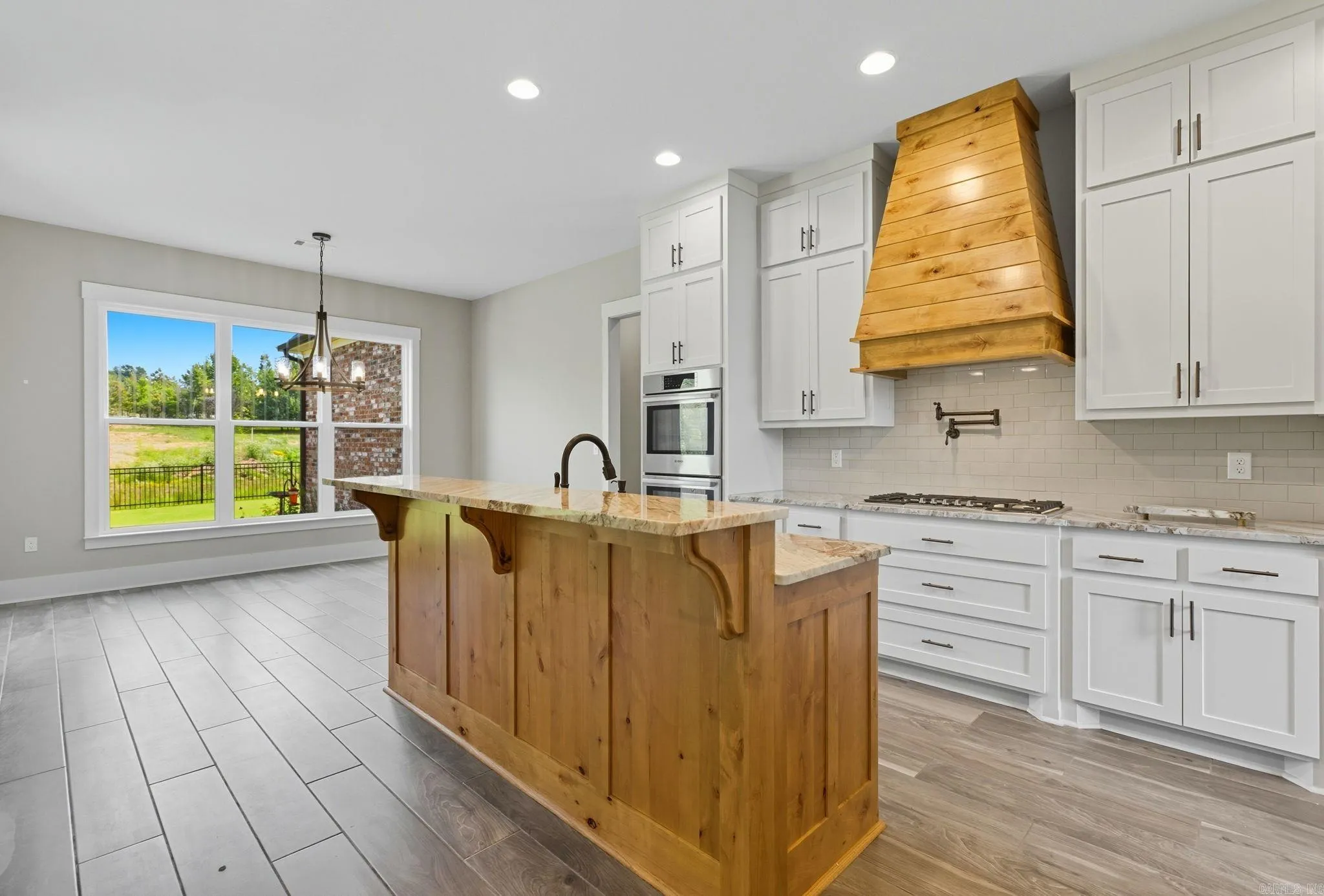 Property at 802  Nature - Image 16