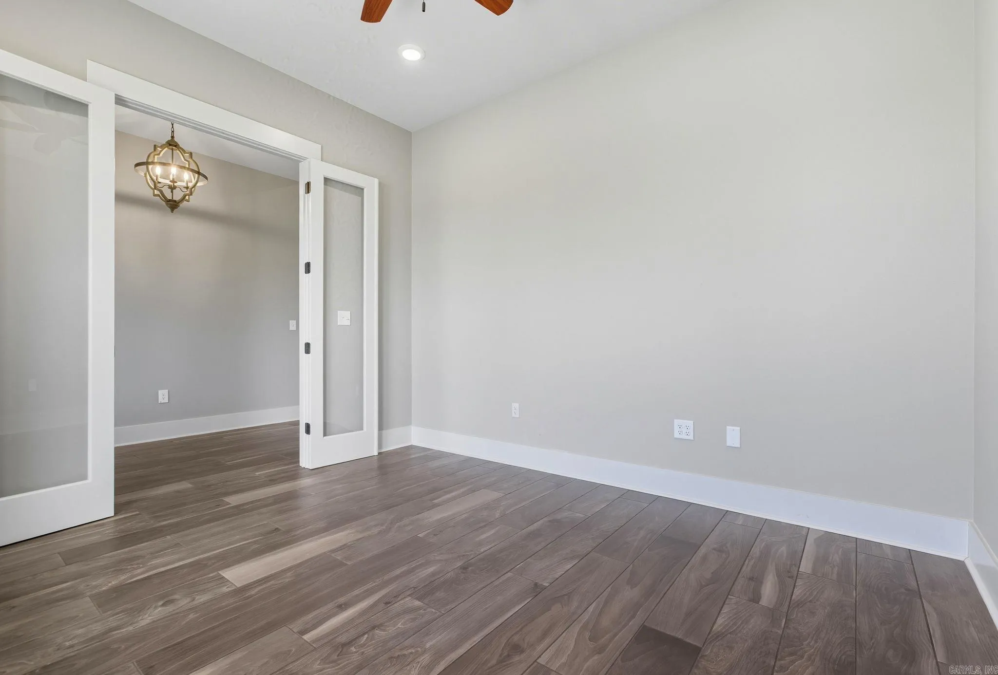 Property at 802  Nature - Image 36