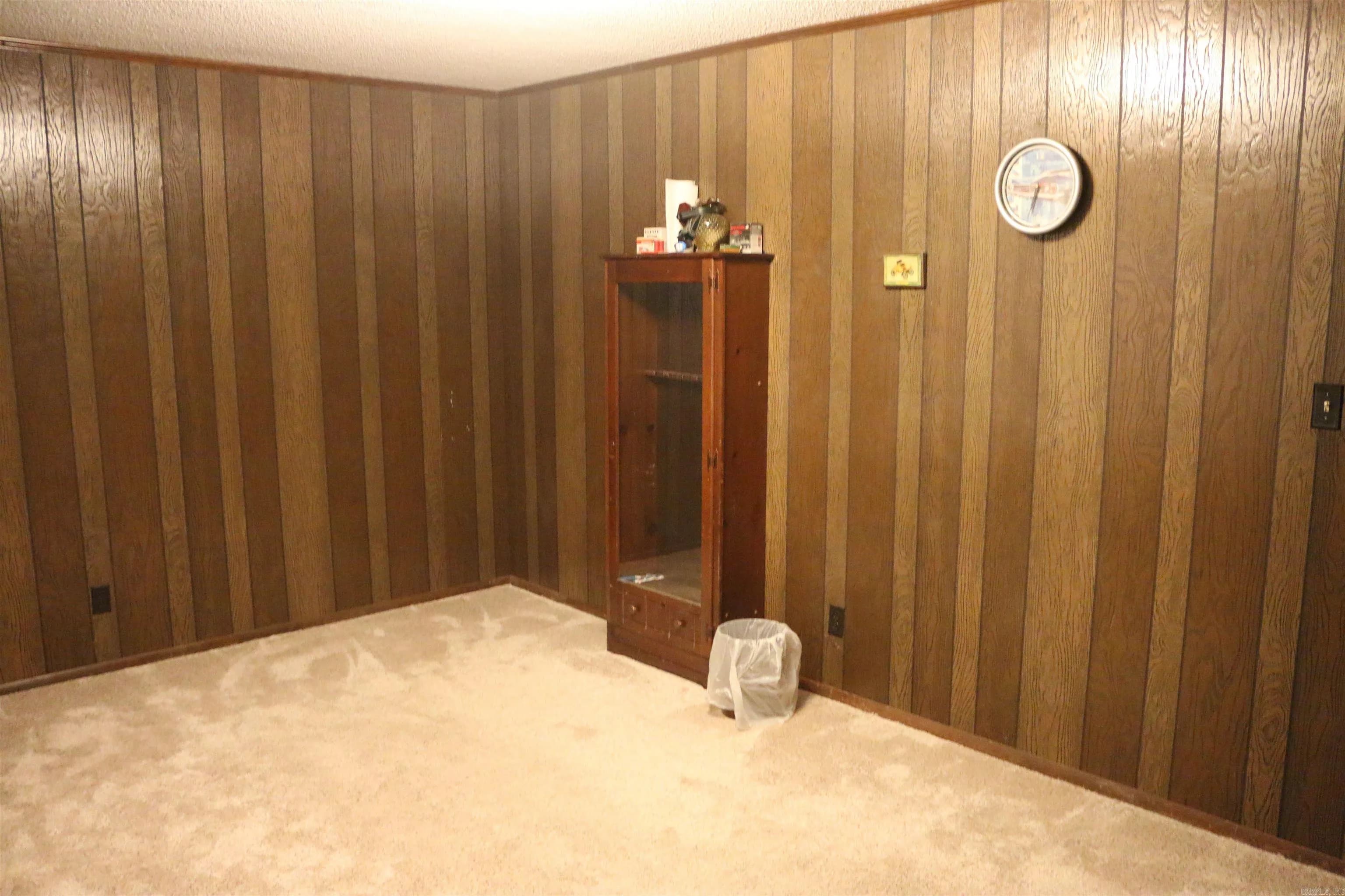Property at 3061 W 84 - Image 36