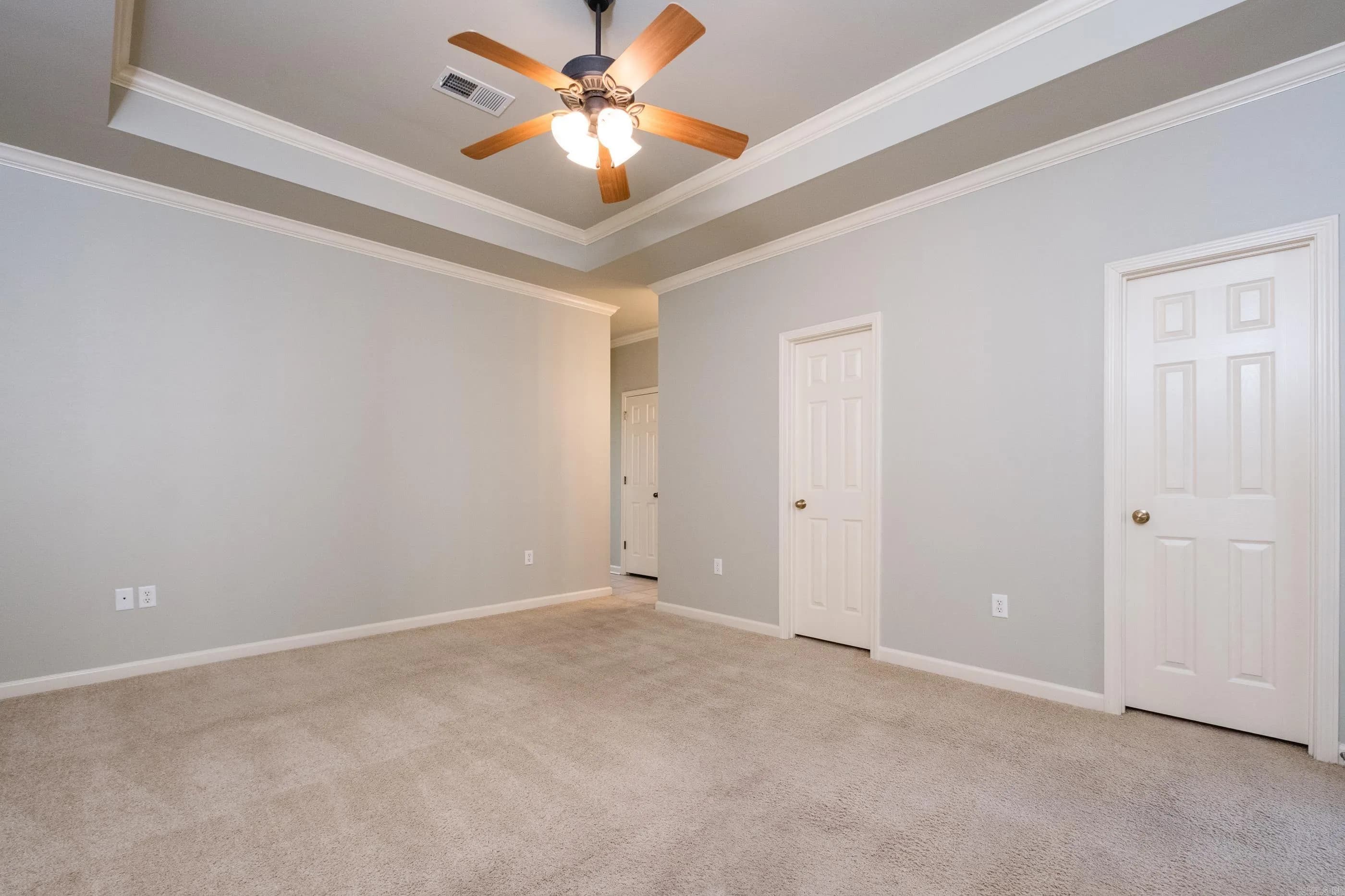 Property at 8  Pennsylvania - Image 37