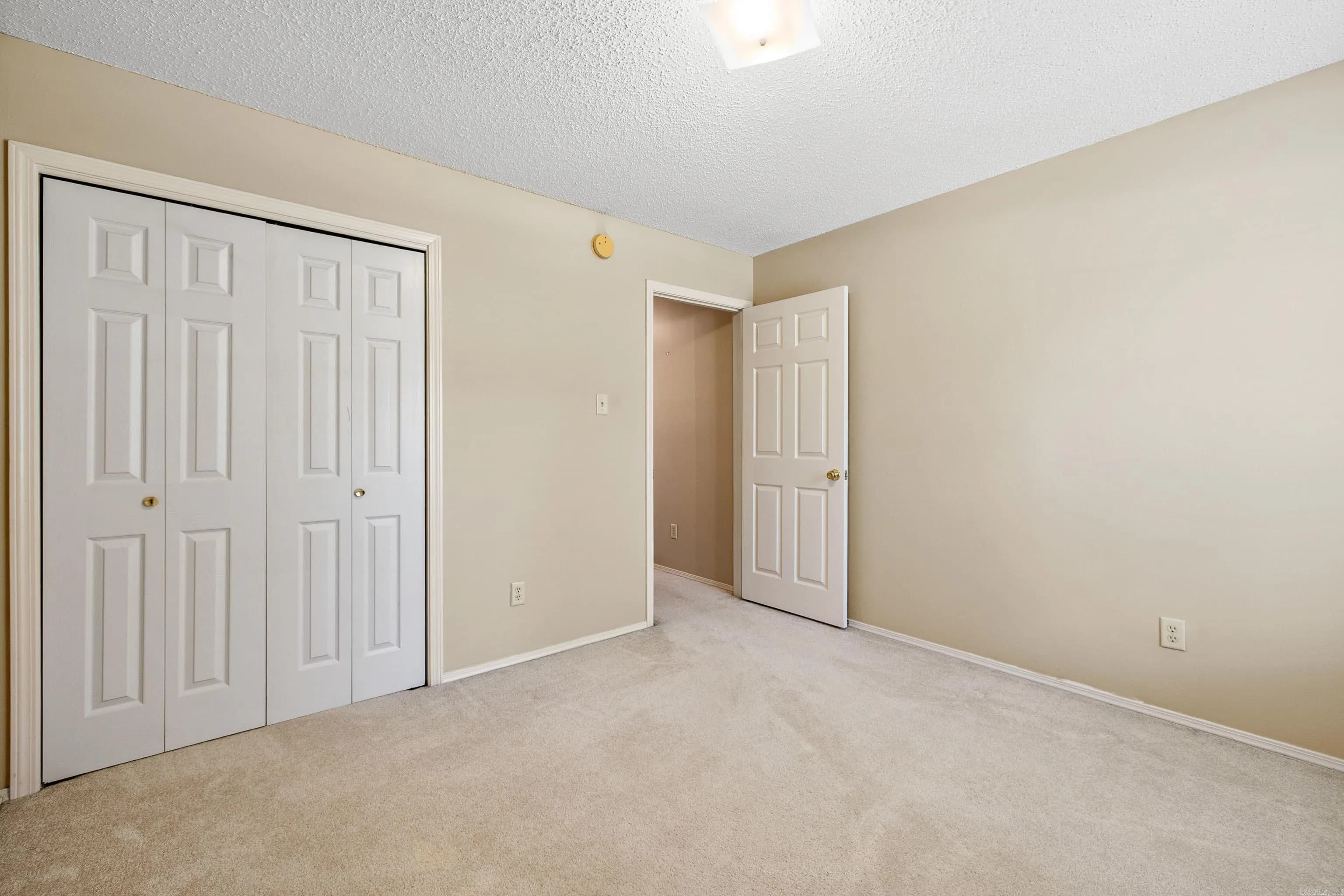 Property at 81  Meadow ridge - Image 28