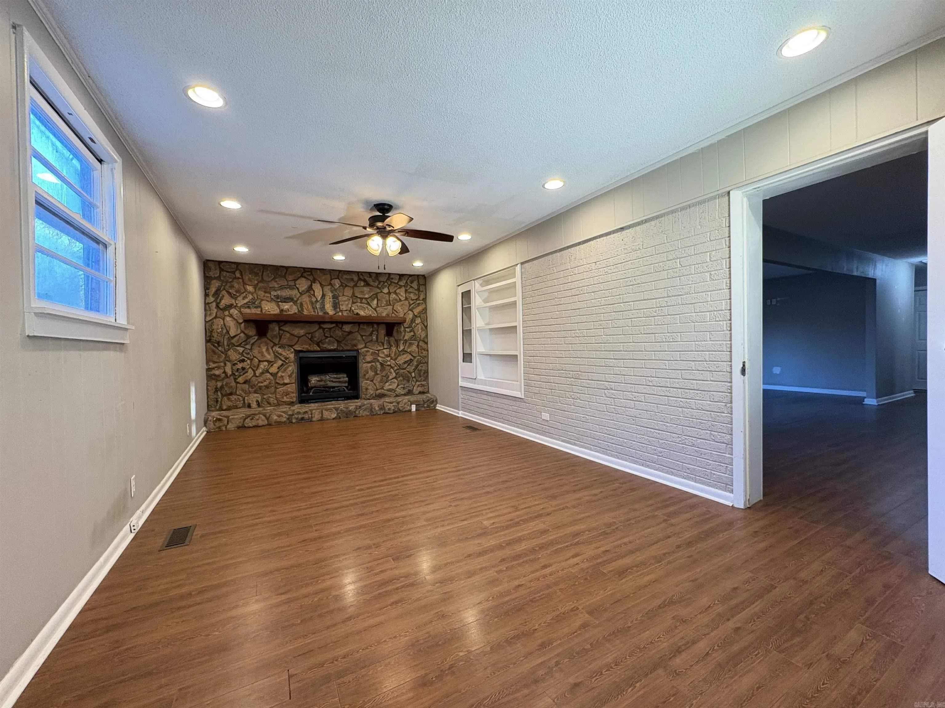 Property at 1809  Alonzo - Image 13