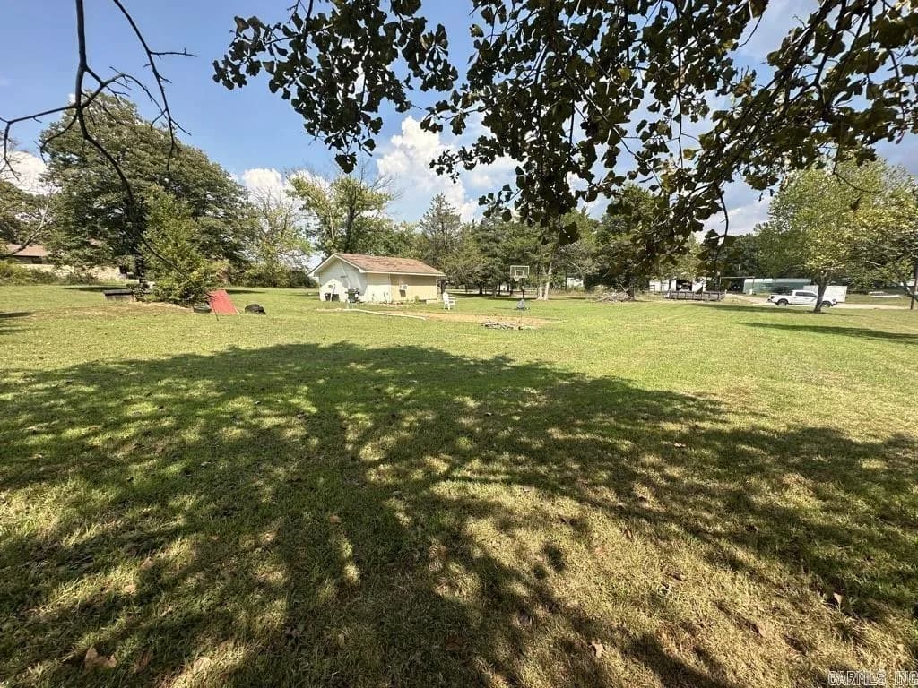Property at 27  Prince - Image 1