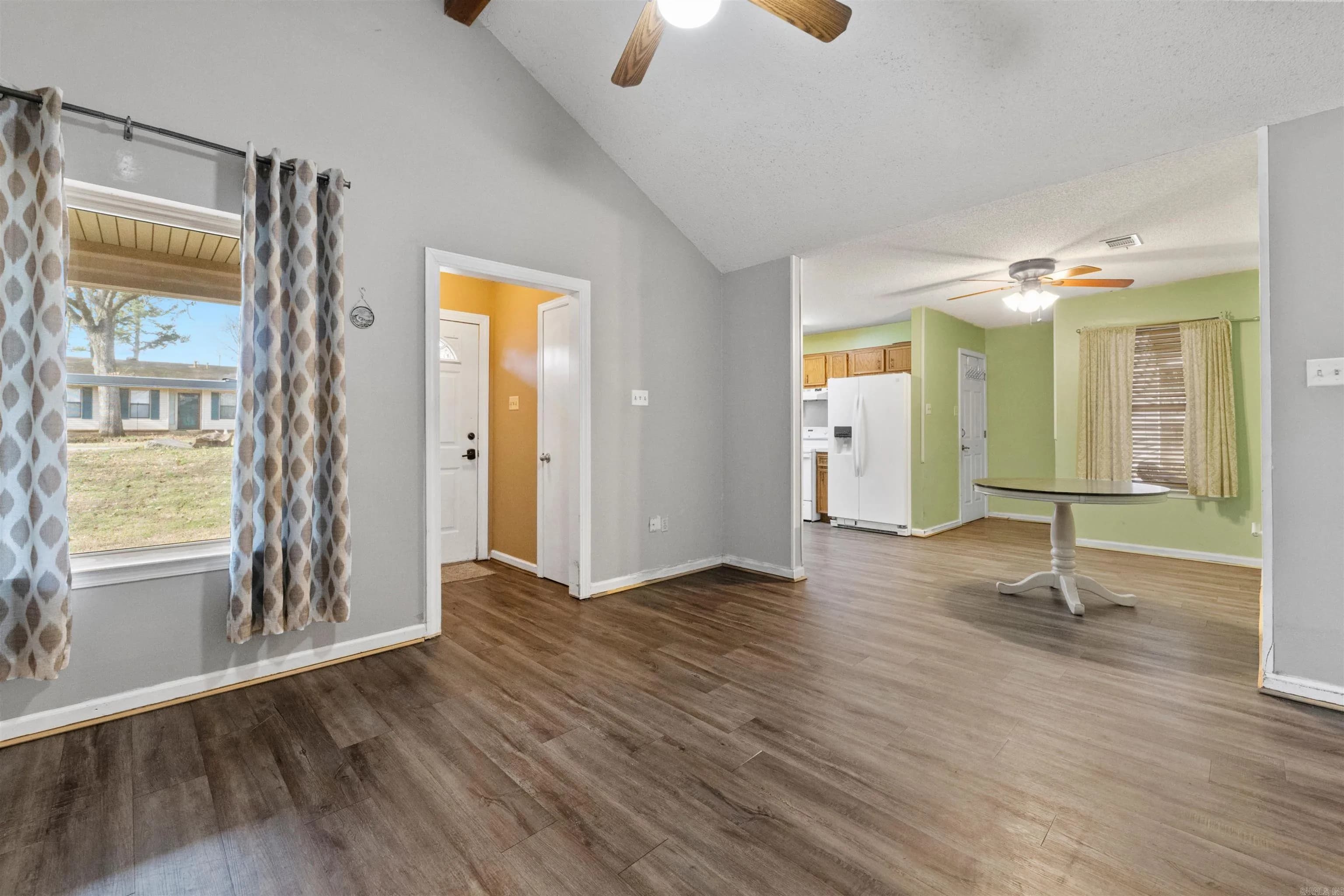 Property at 9404  Maryland - Image 6