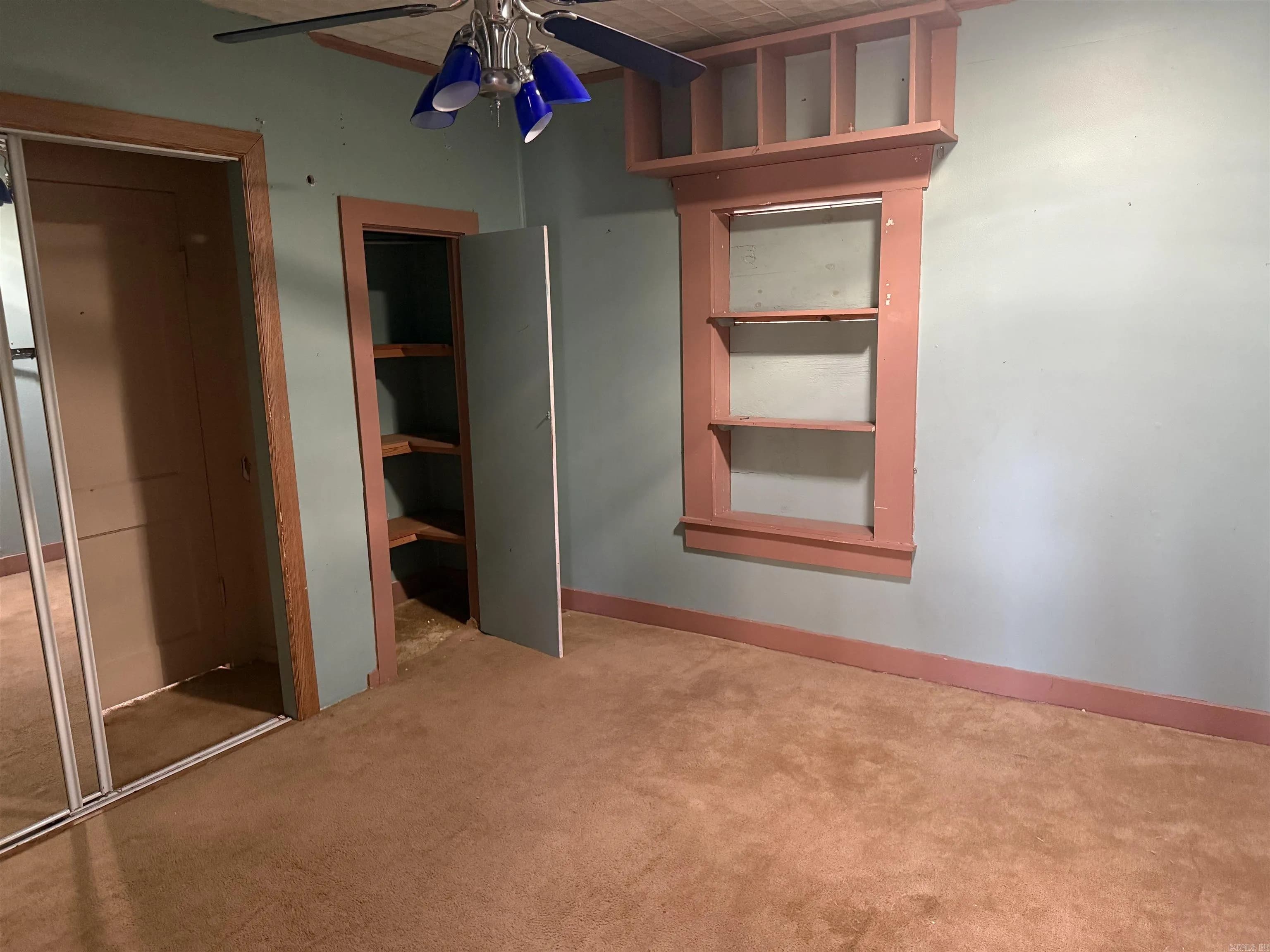 Property at 125  Hildreth - Image 8
