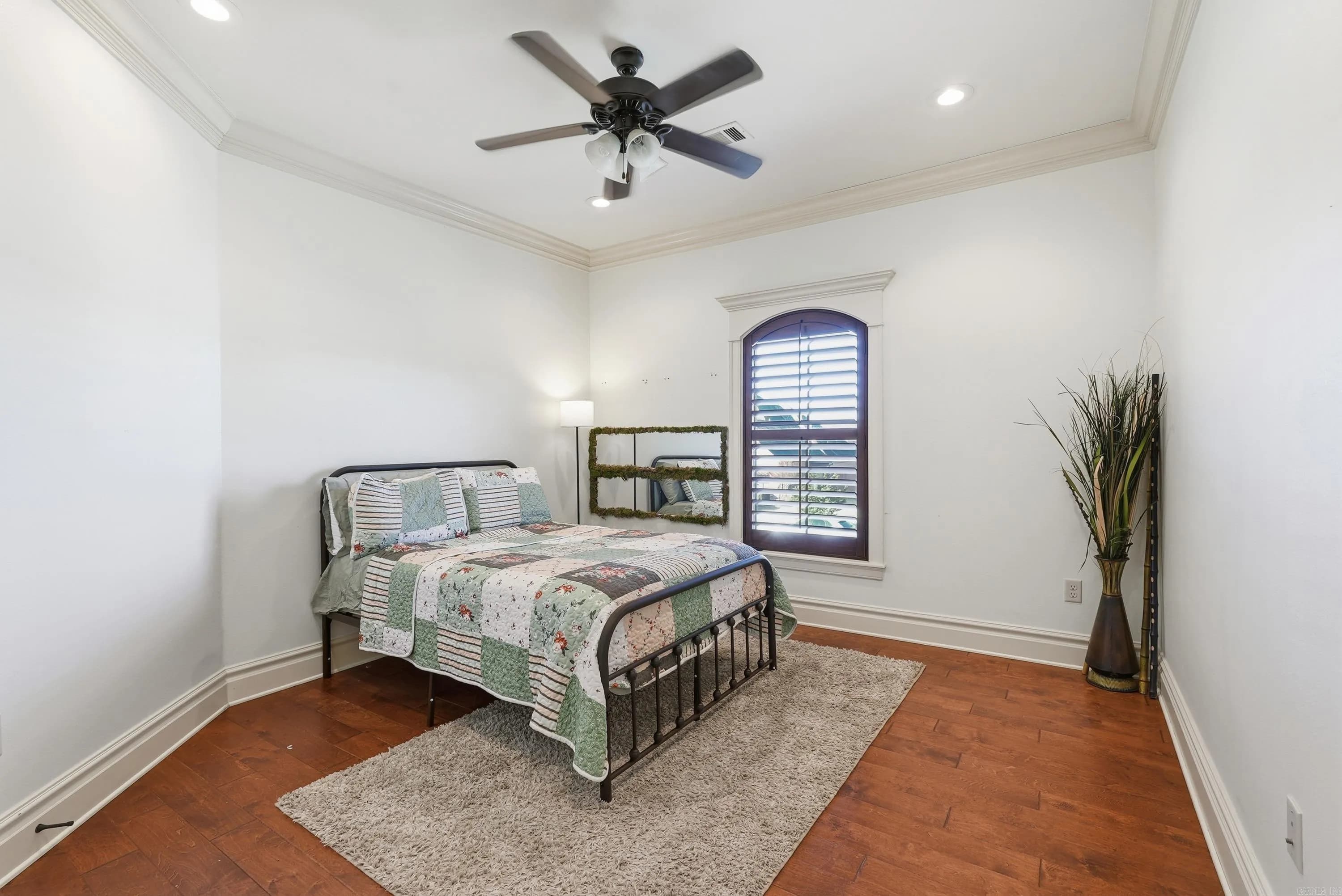 Property at 1120  Applewood drive - Image 33