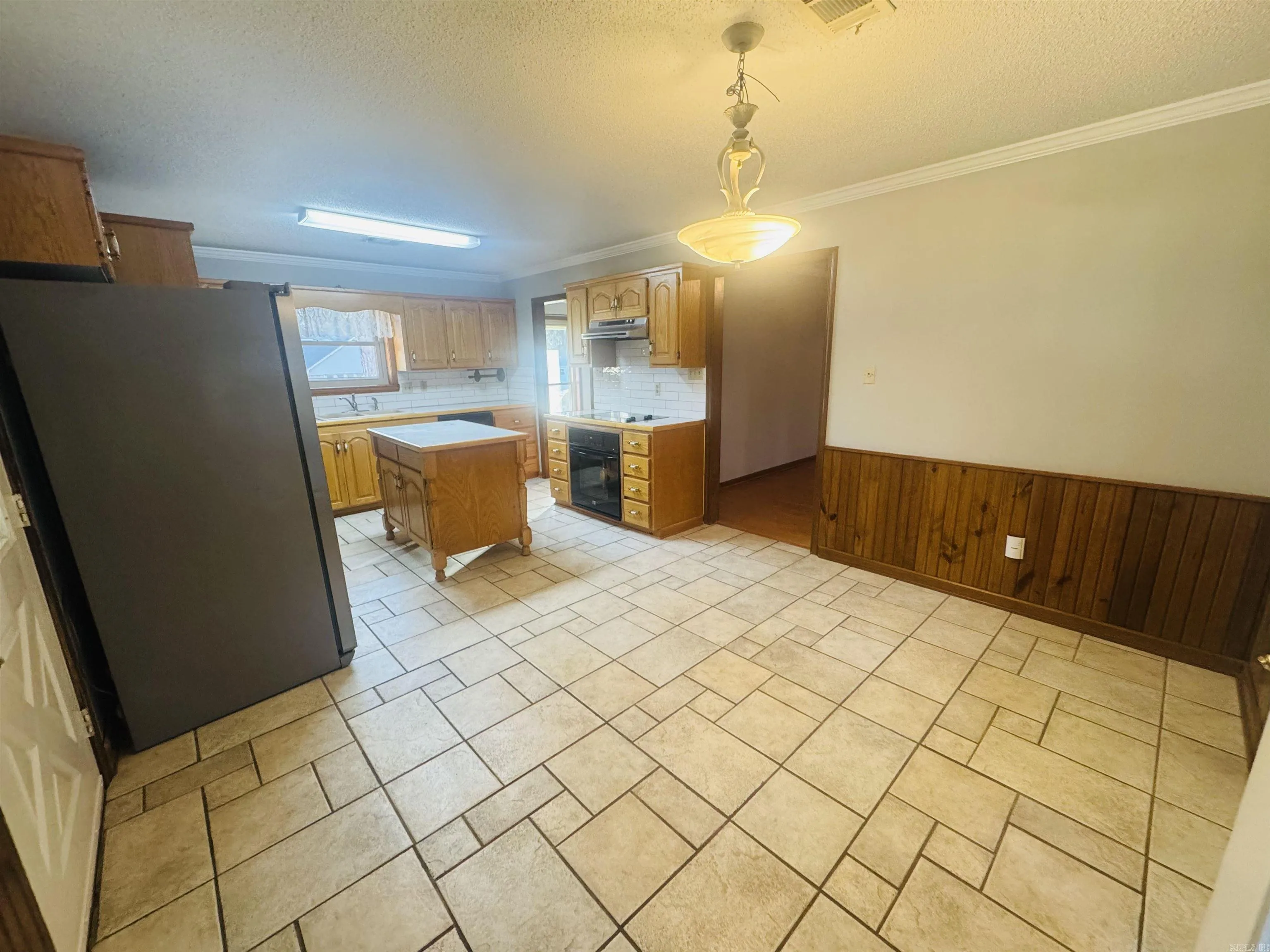 Property at 1070  Choctaw - Image 10