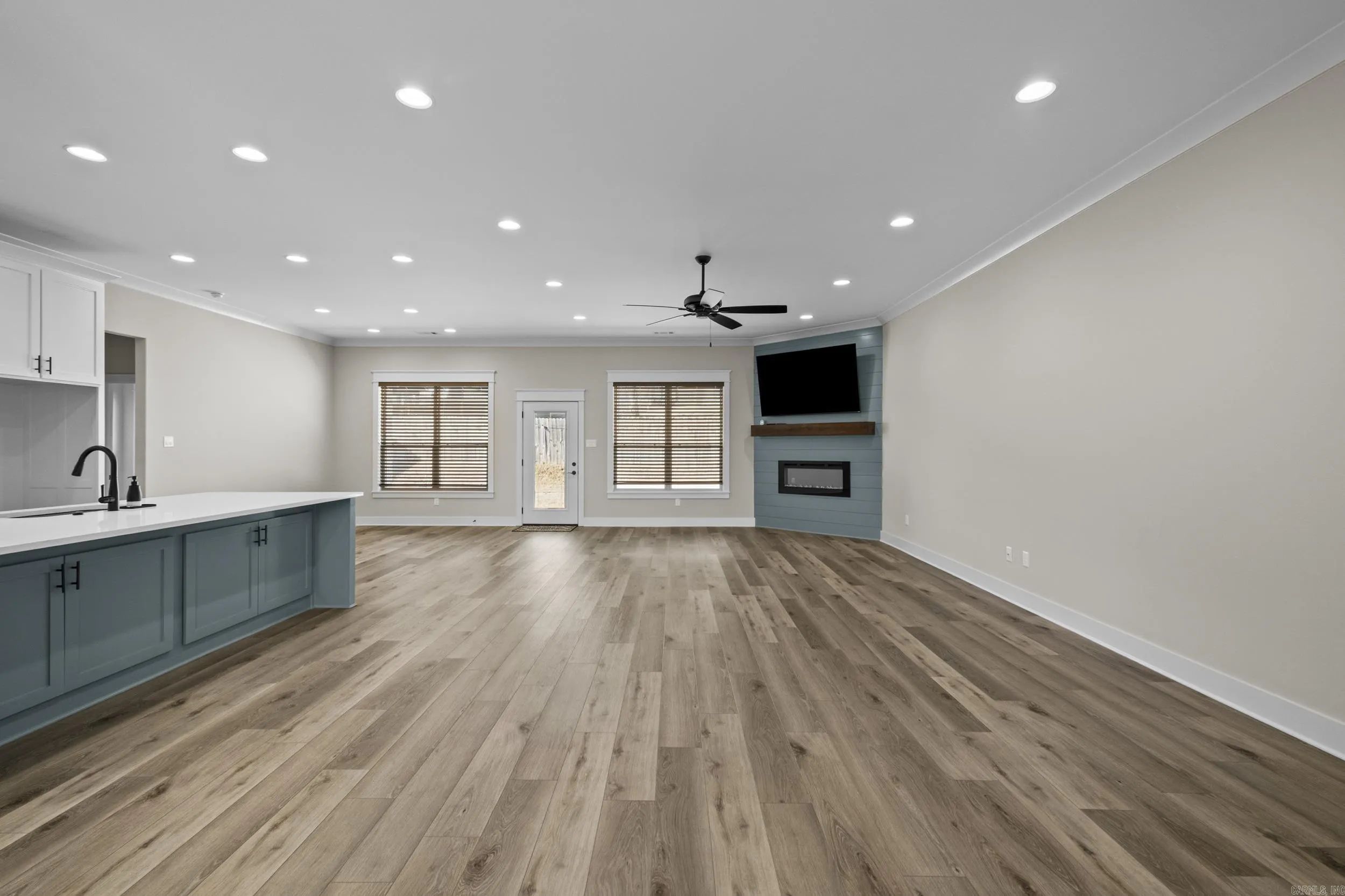 Property at 877  Millers glen - Image 10