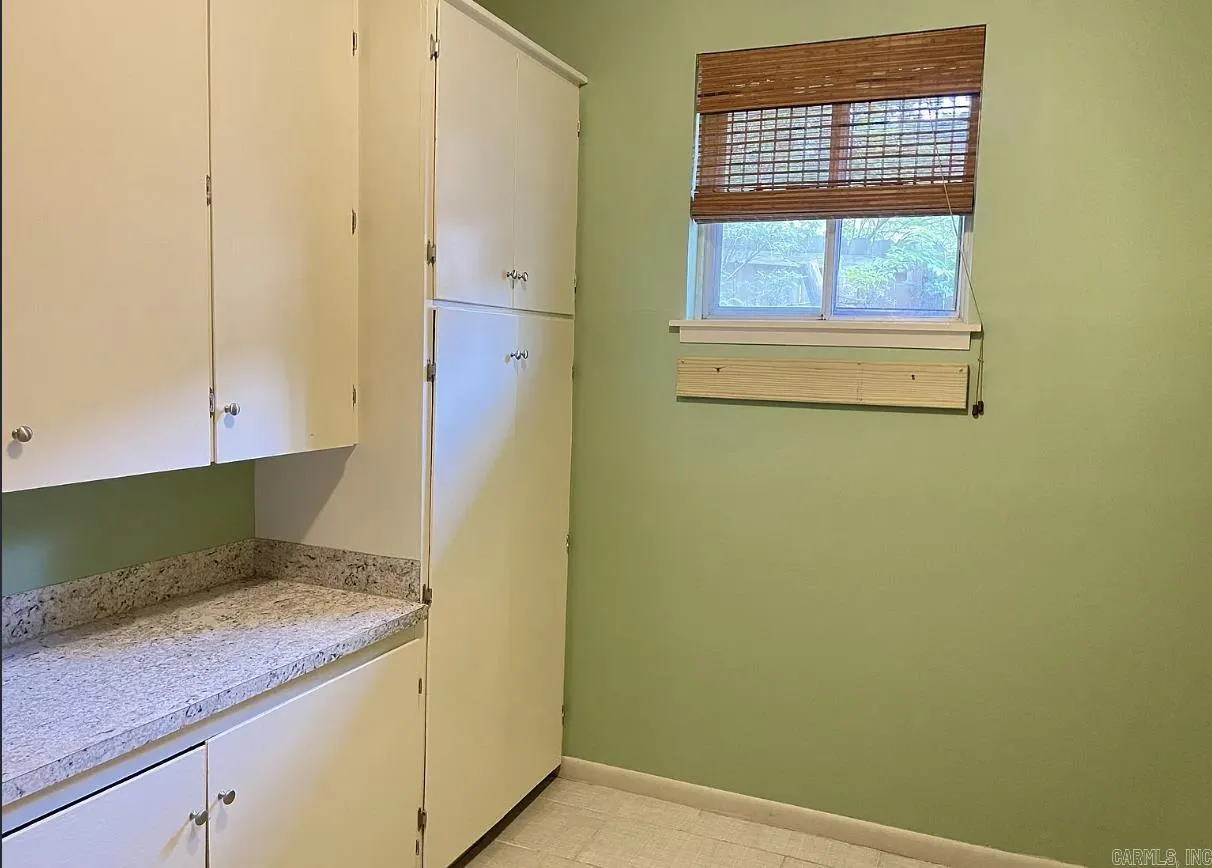 Property at 17  Cinderella - Image 9