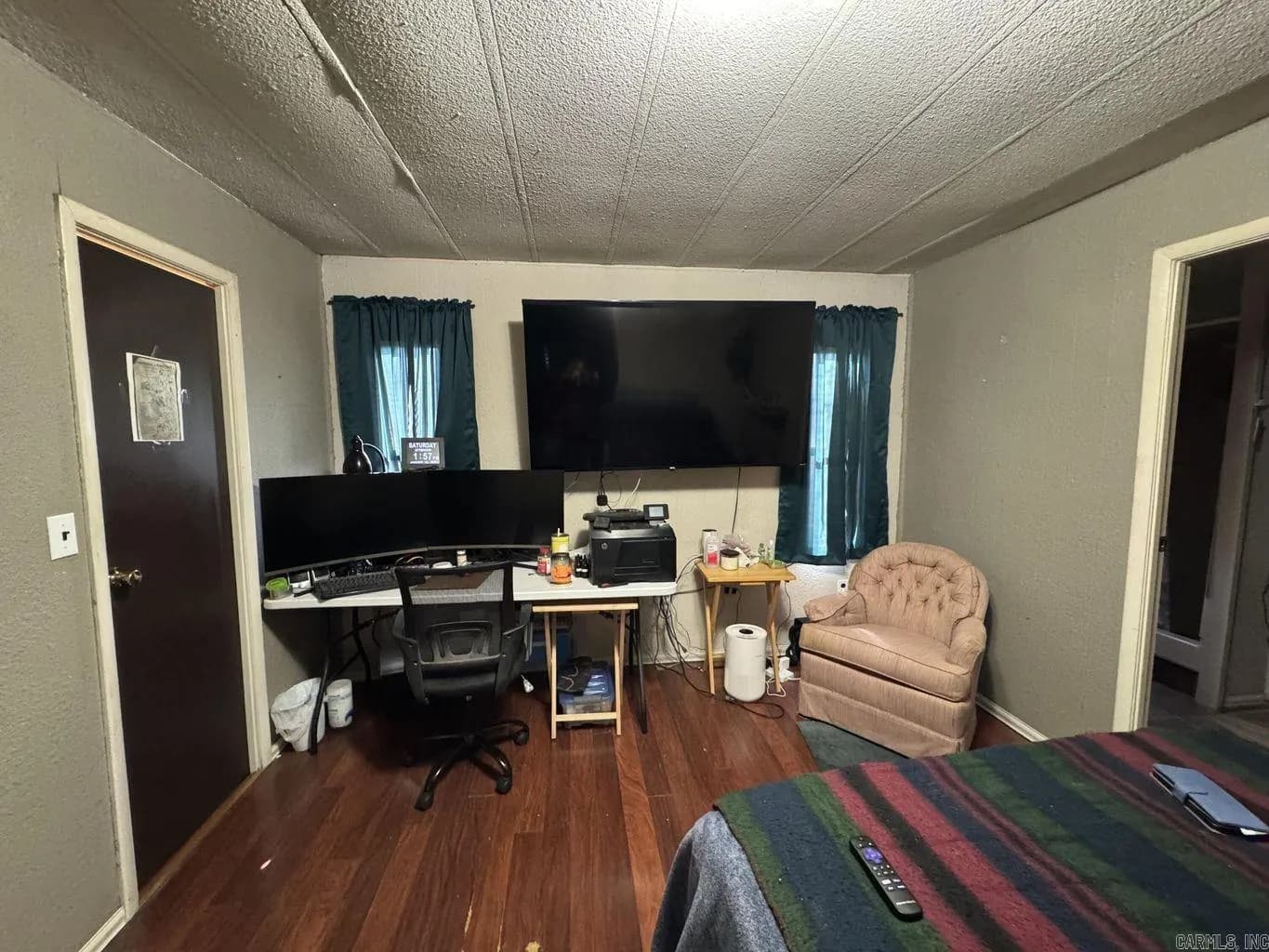 Property at 1209  Hawk - Image 18