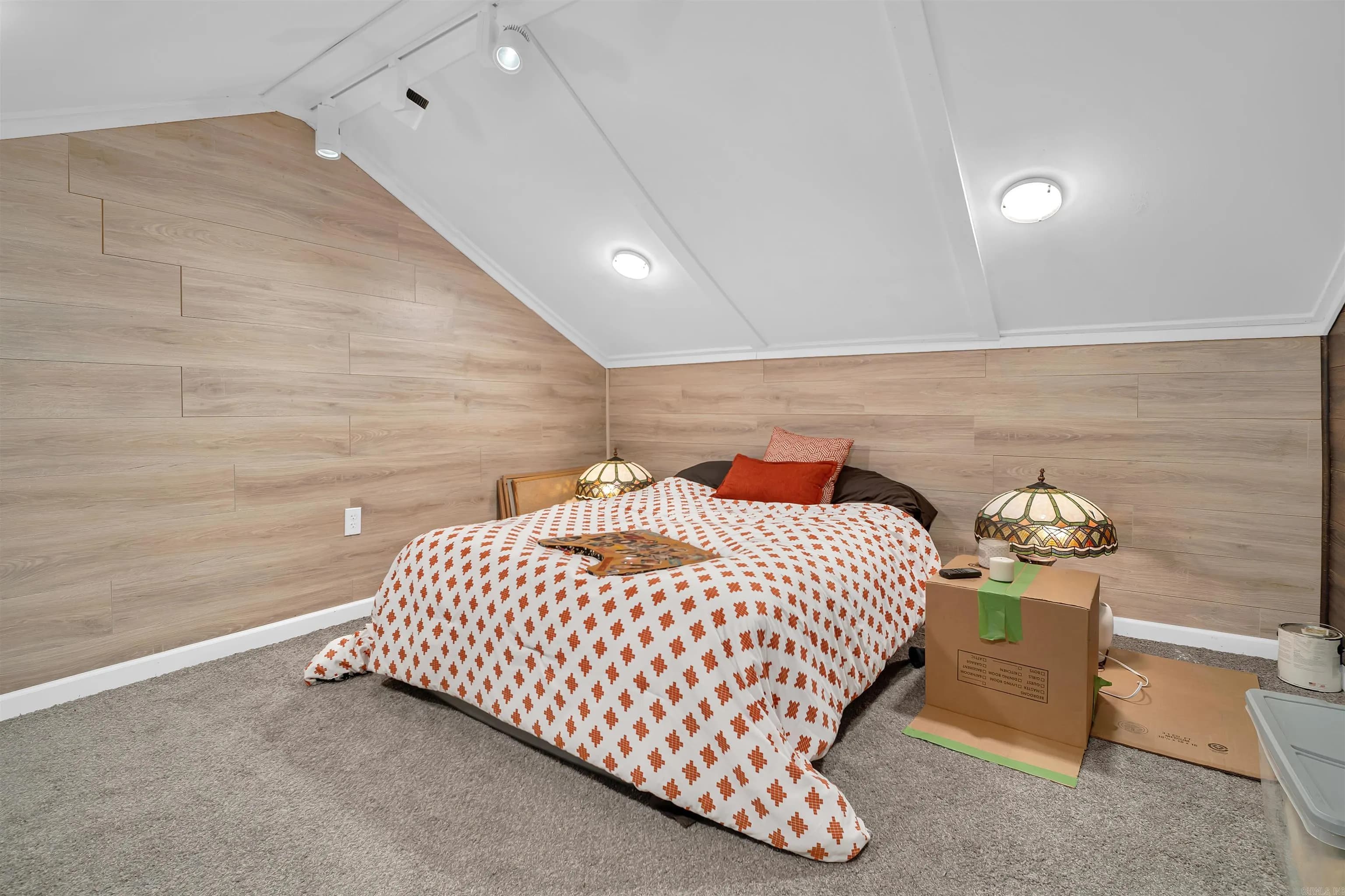 Property at 30  Bonita - Image 35
