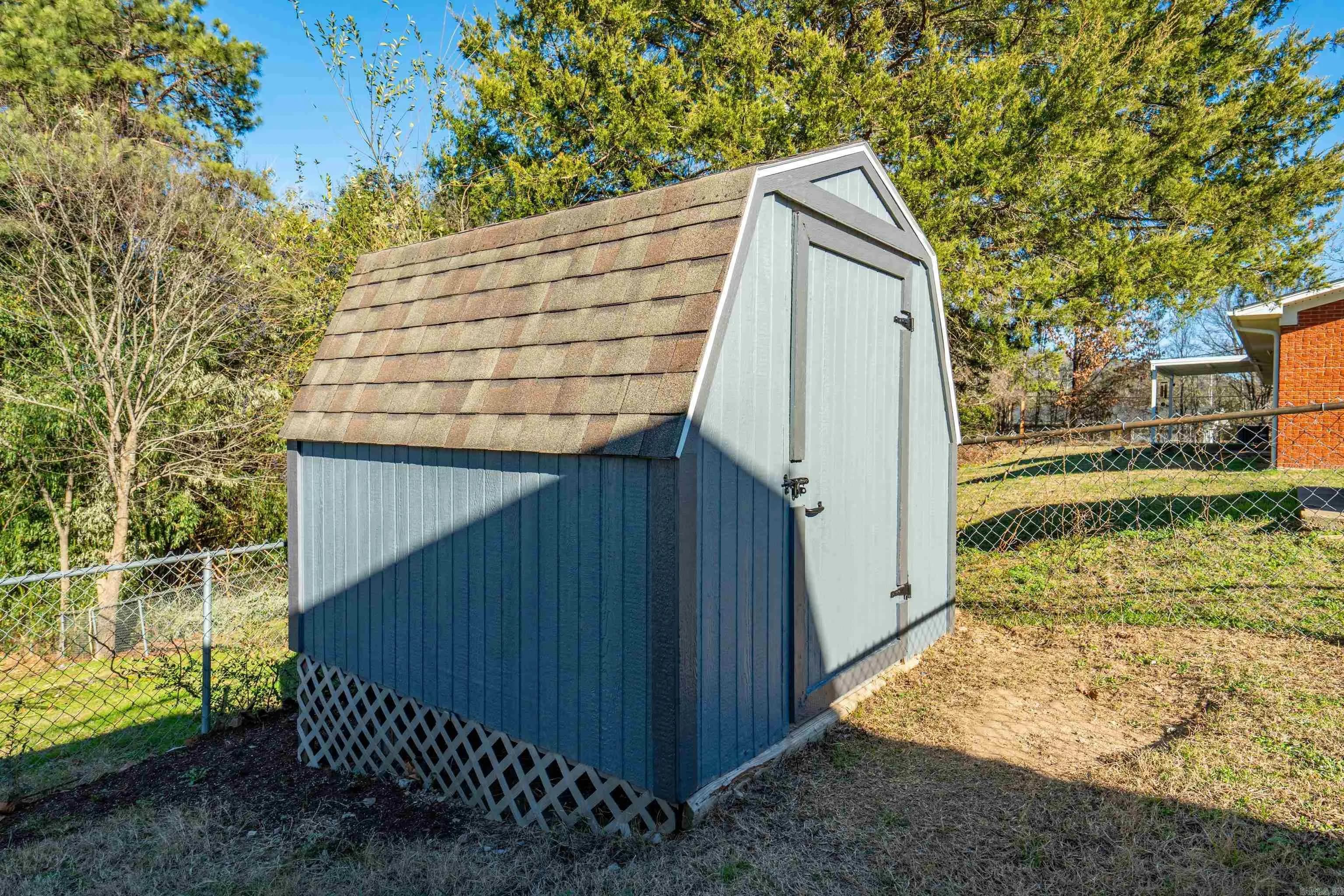 Property at 114  Fleetwood - Image 7