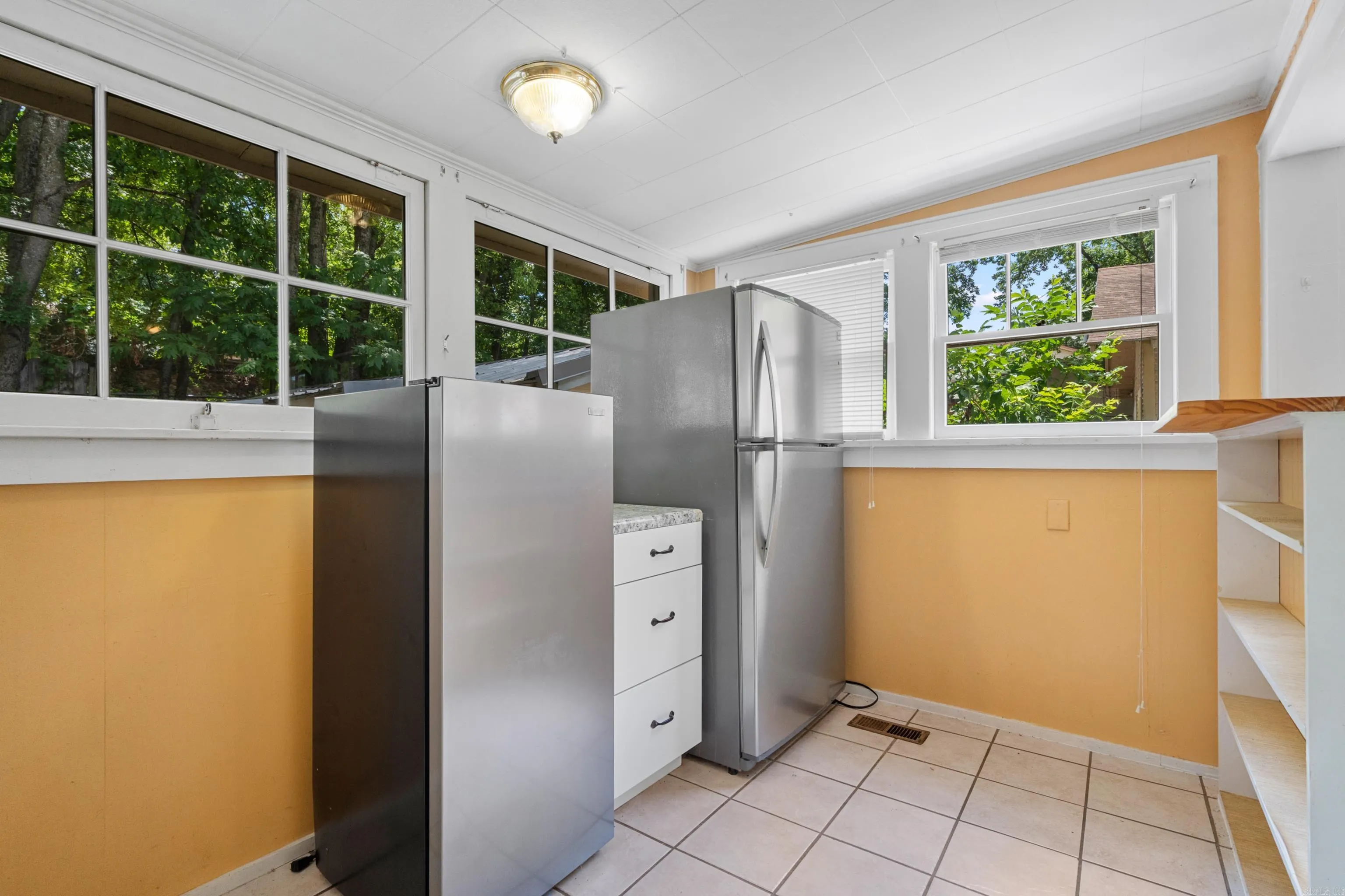 Property at 107  Barry - Image 15