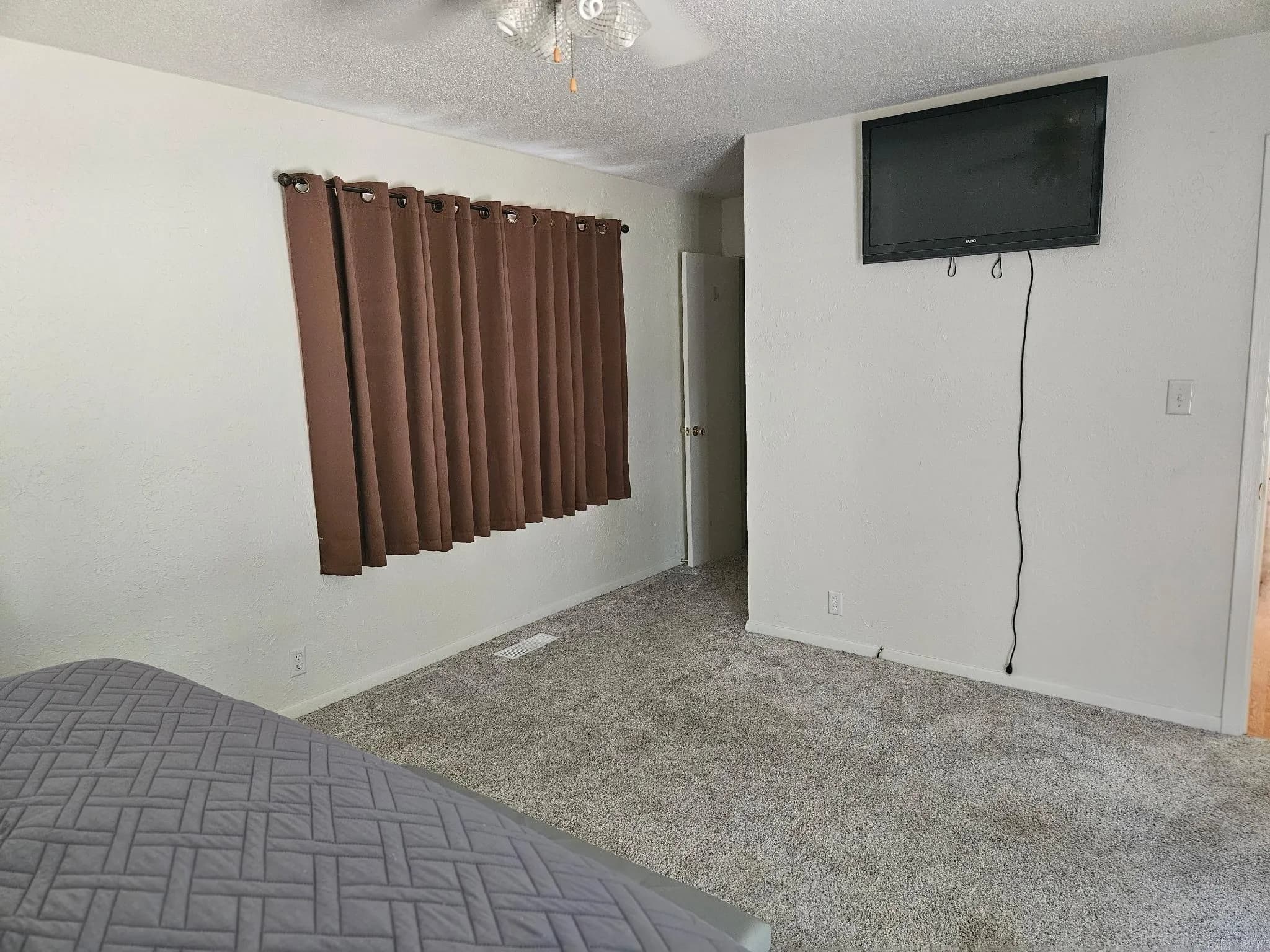 Property at 313  Snead drive - Image 32