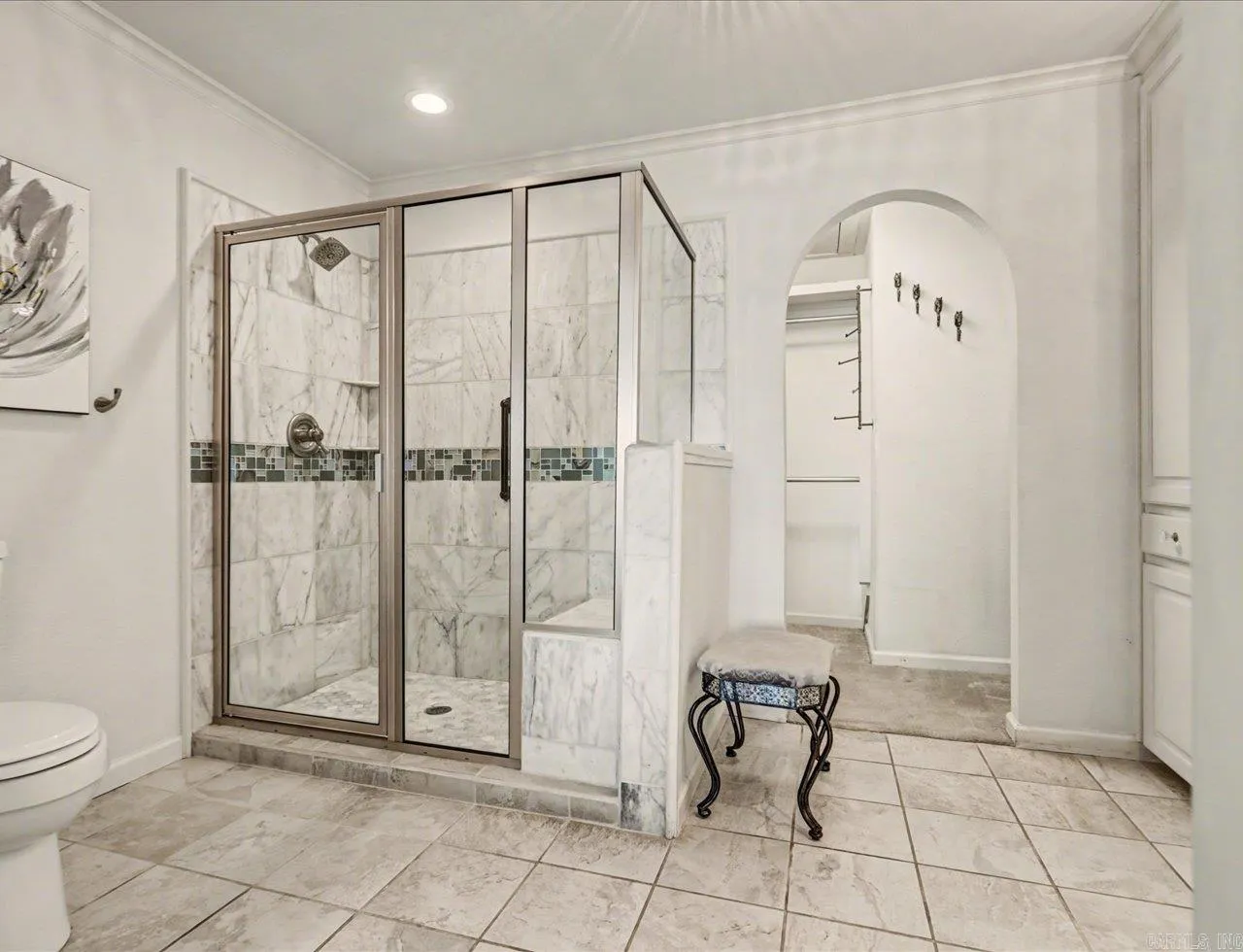 Property at 165  Pretti - Image 15