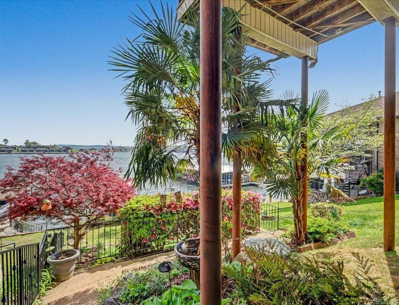 Property at 165  Pretti - Image 5