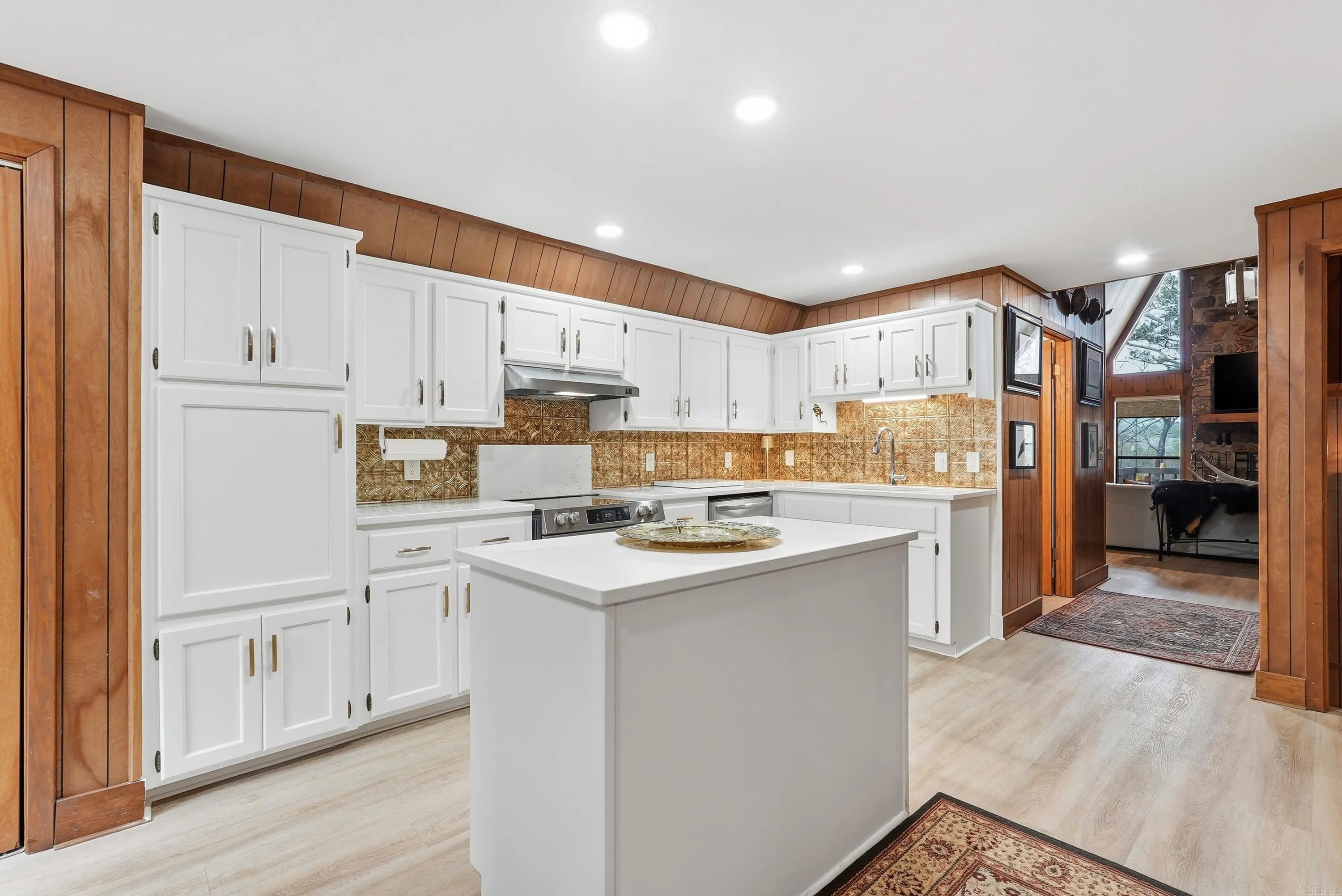Property at 450  Davidson circle - Image 13