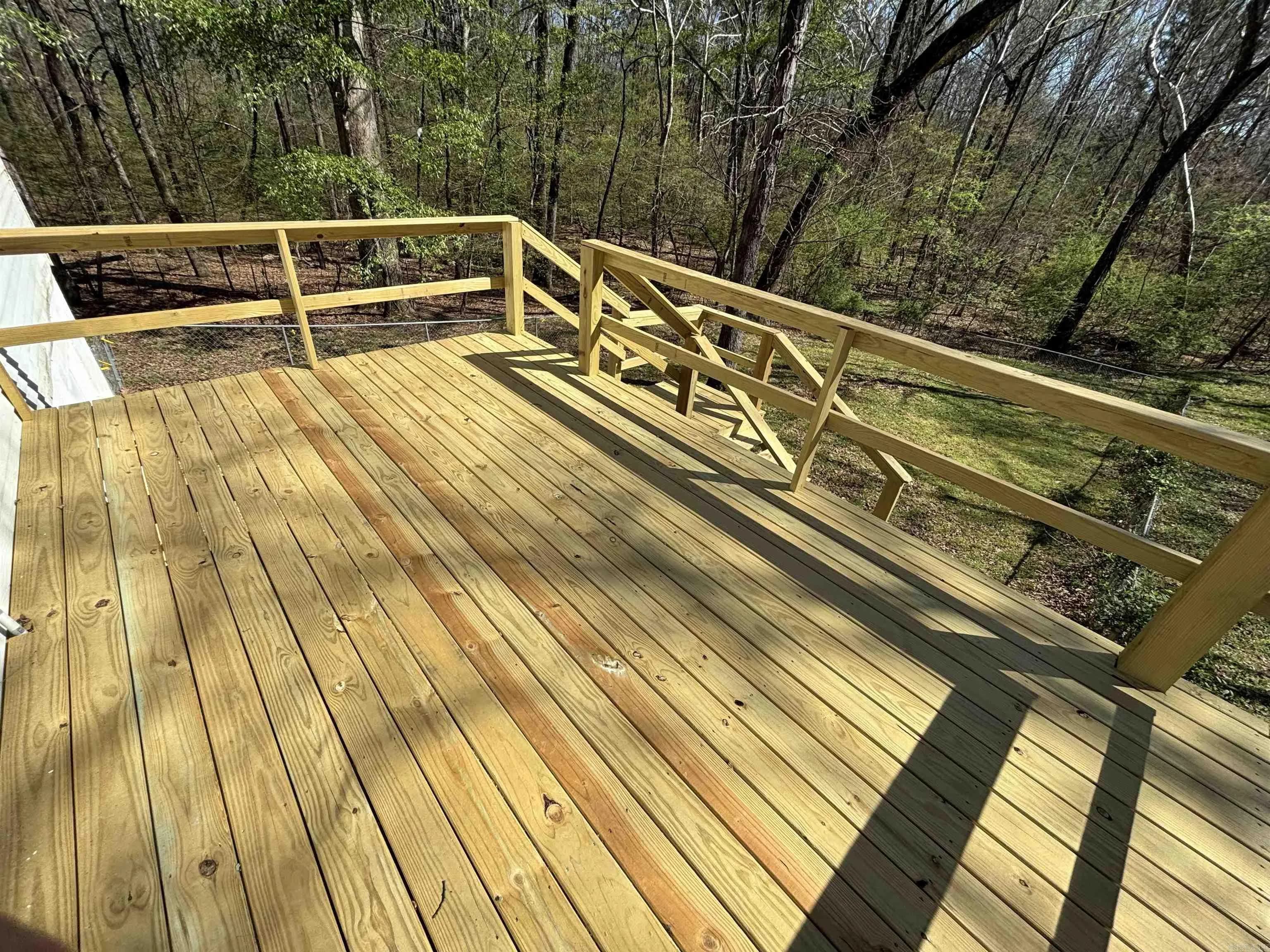 Property at 907  Zeke - Image 39