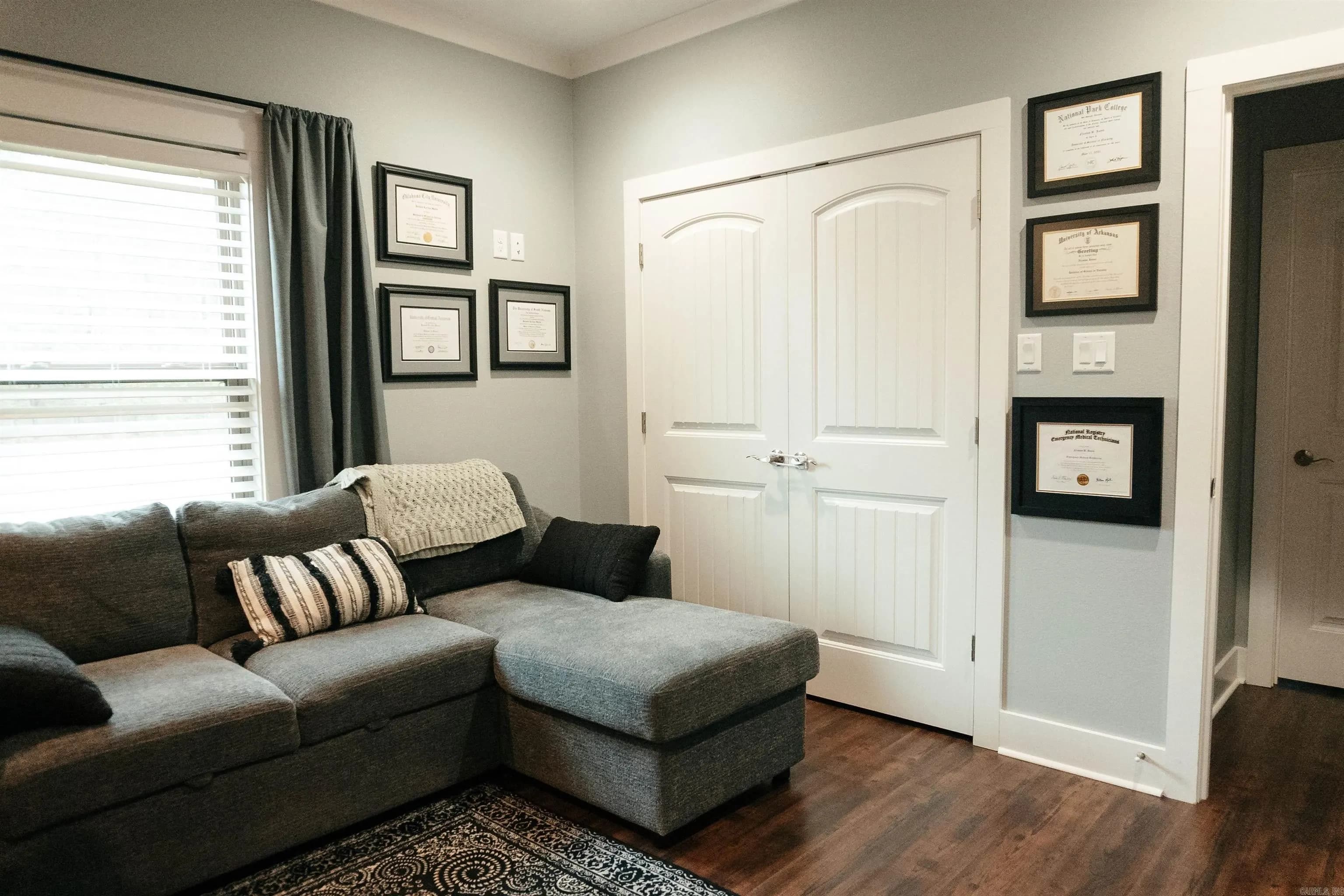 Property at 1601  Huntley - Image 35