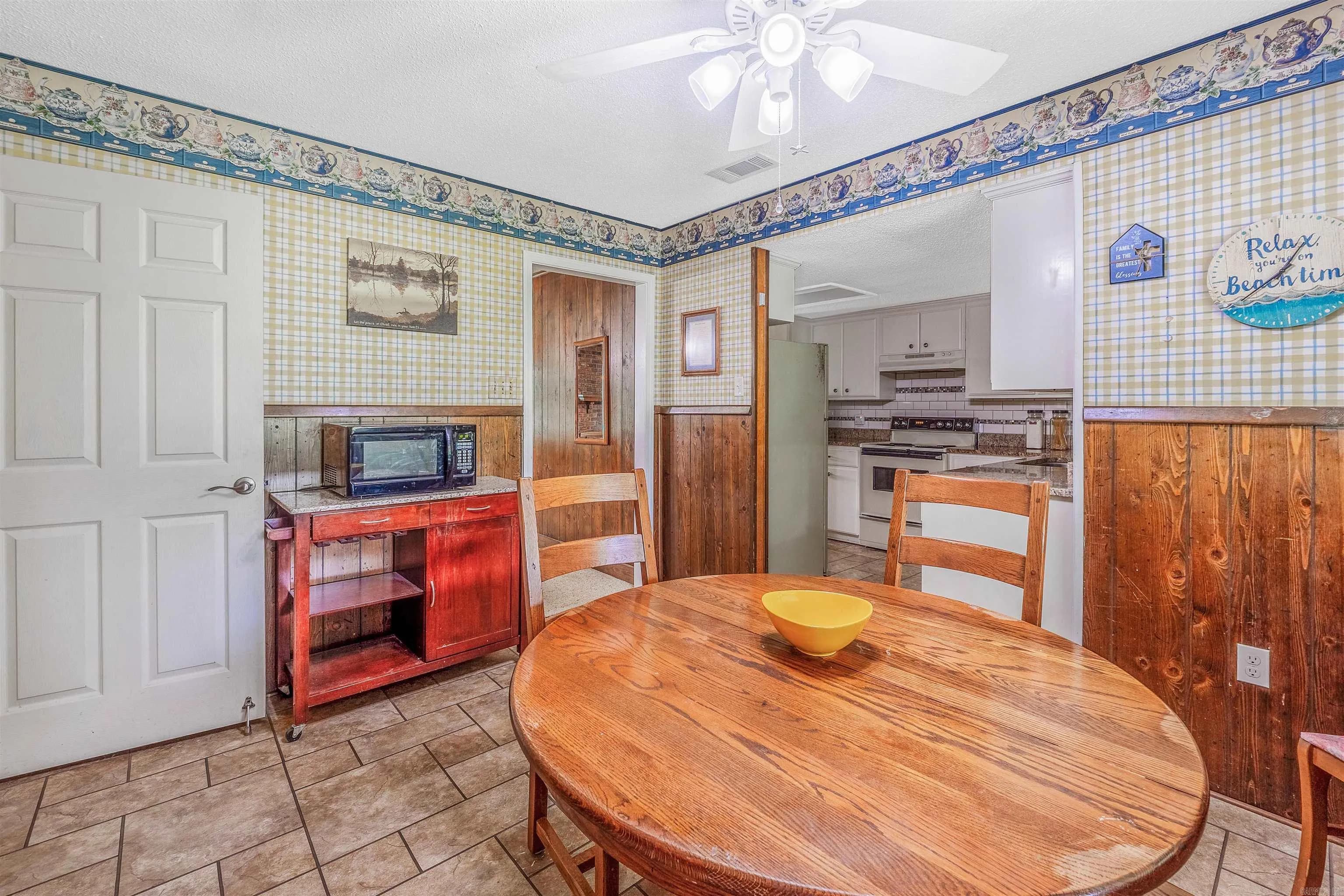 Property at 15925  Willits - Image 9
