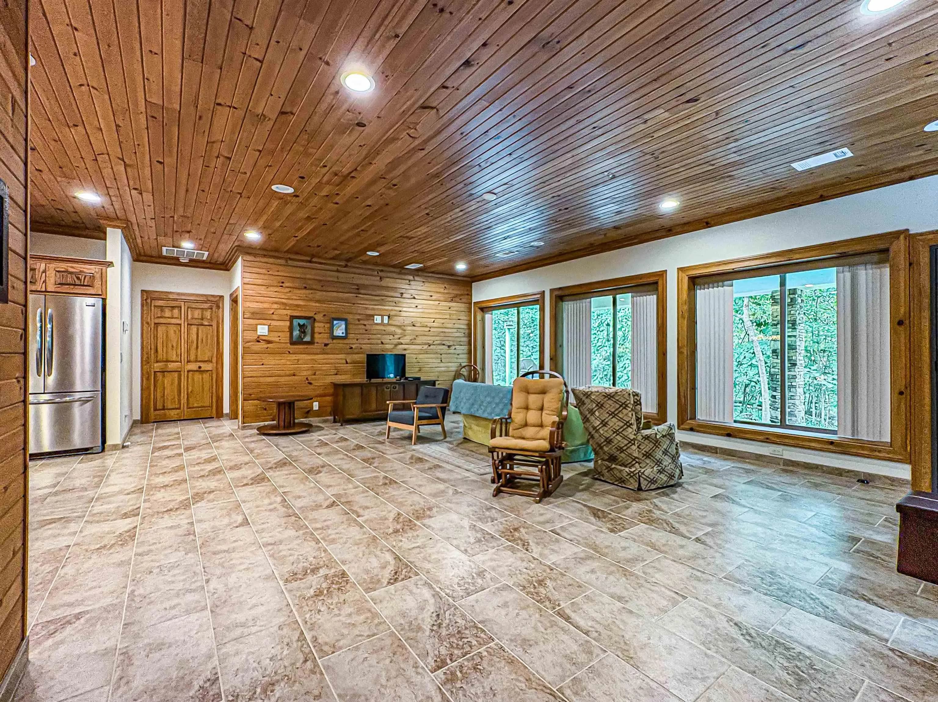 Property at 418  Dogwood - Image 18