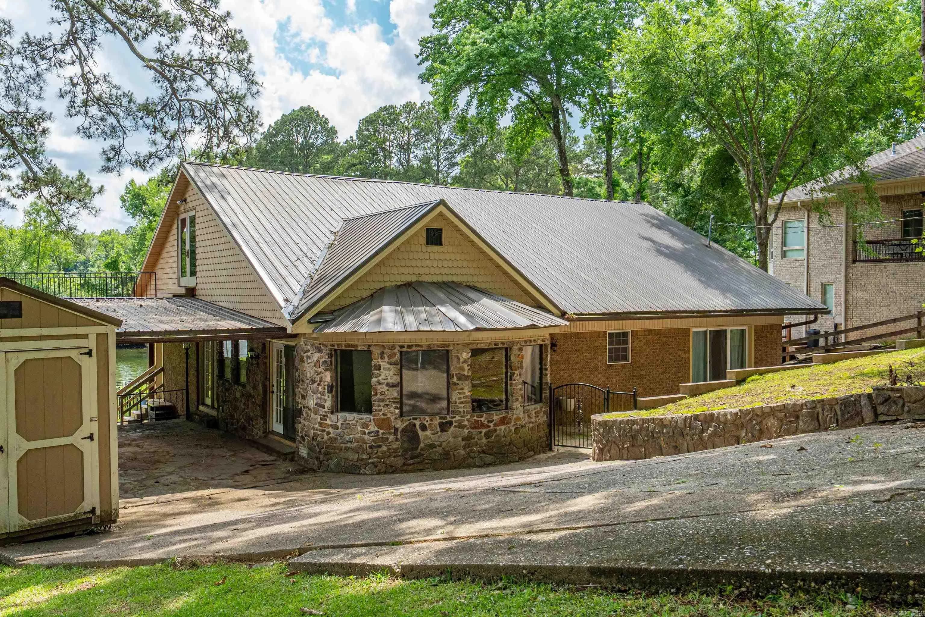 Property at 563  Kirschwood dr - Image 31