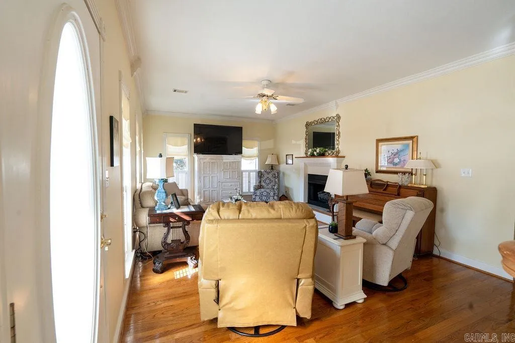 Property at 608  River oaks - Image 5