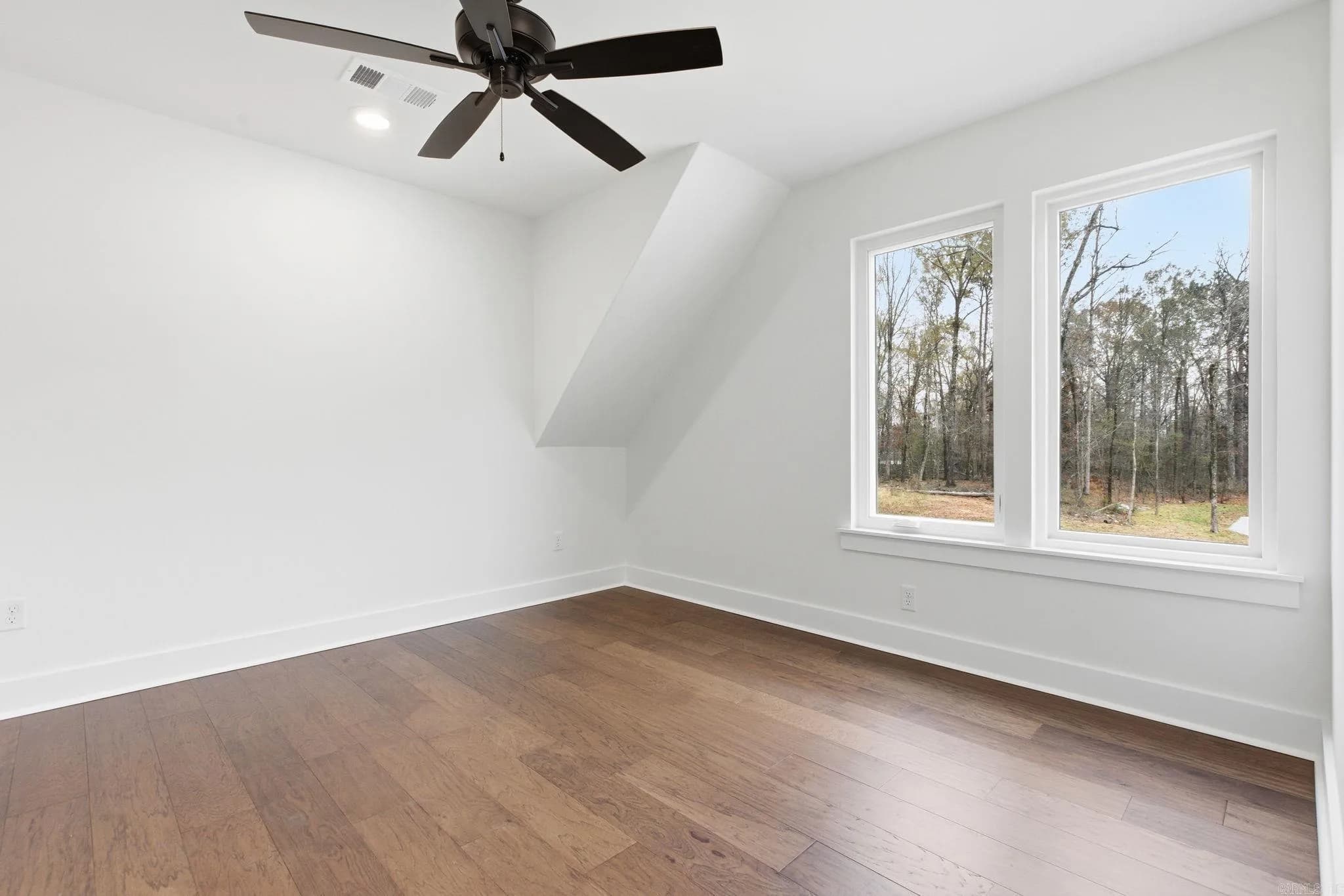 Property at 3076  Avilla manor - Image 22