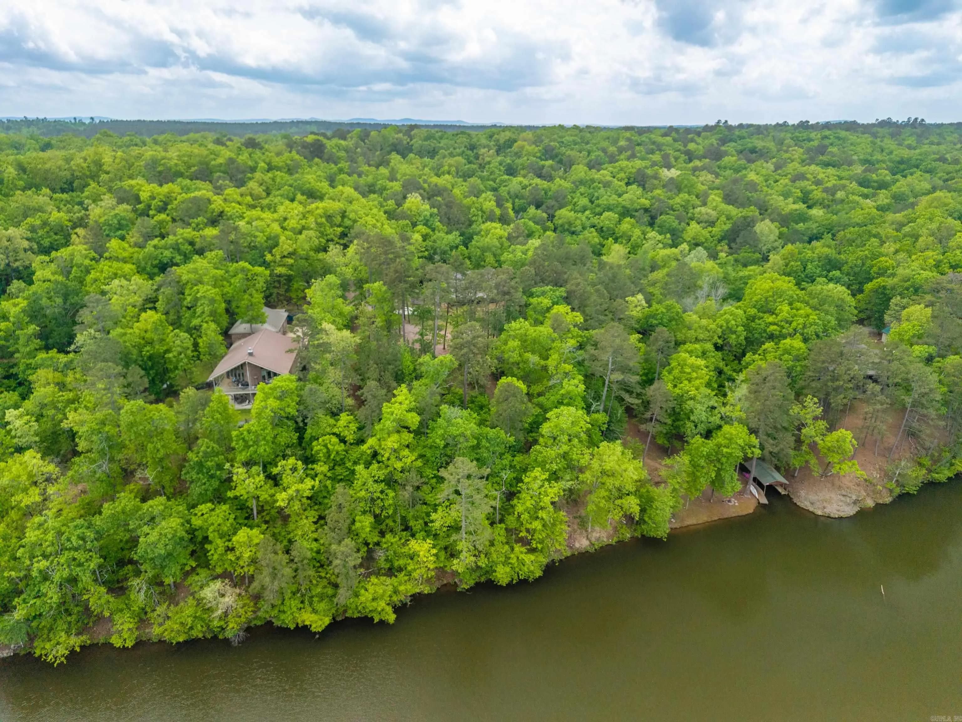 Property at 185  Woodview - Image 13