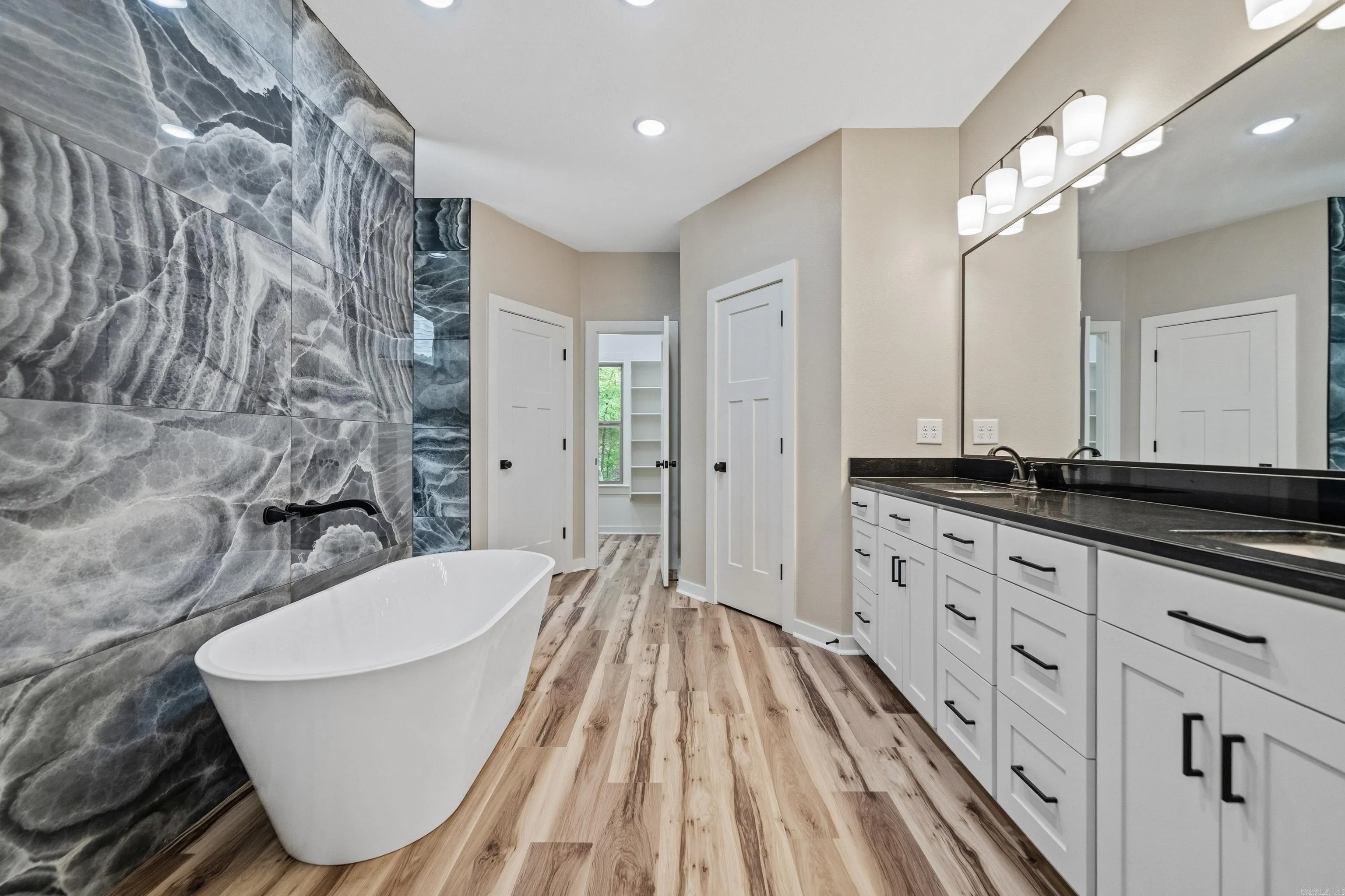 Property at 185  Woodview - Image 48